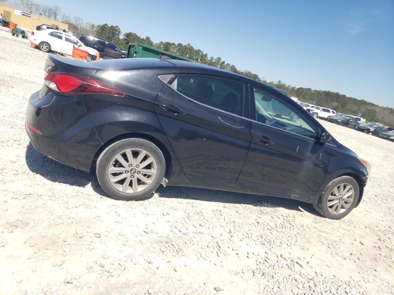 2015 Hyundai Elantra - Image 3