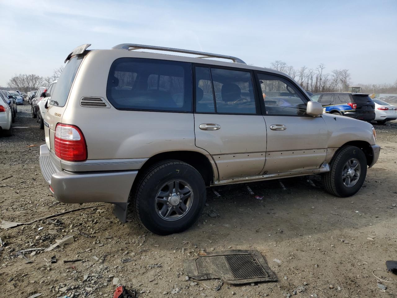 2002 Lexus LX - Image 3