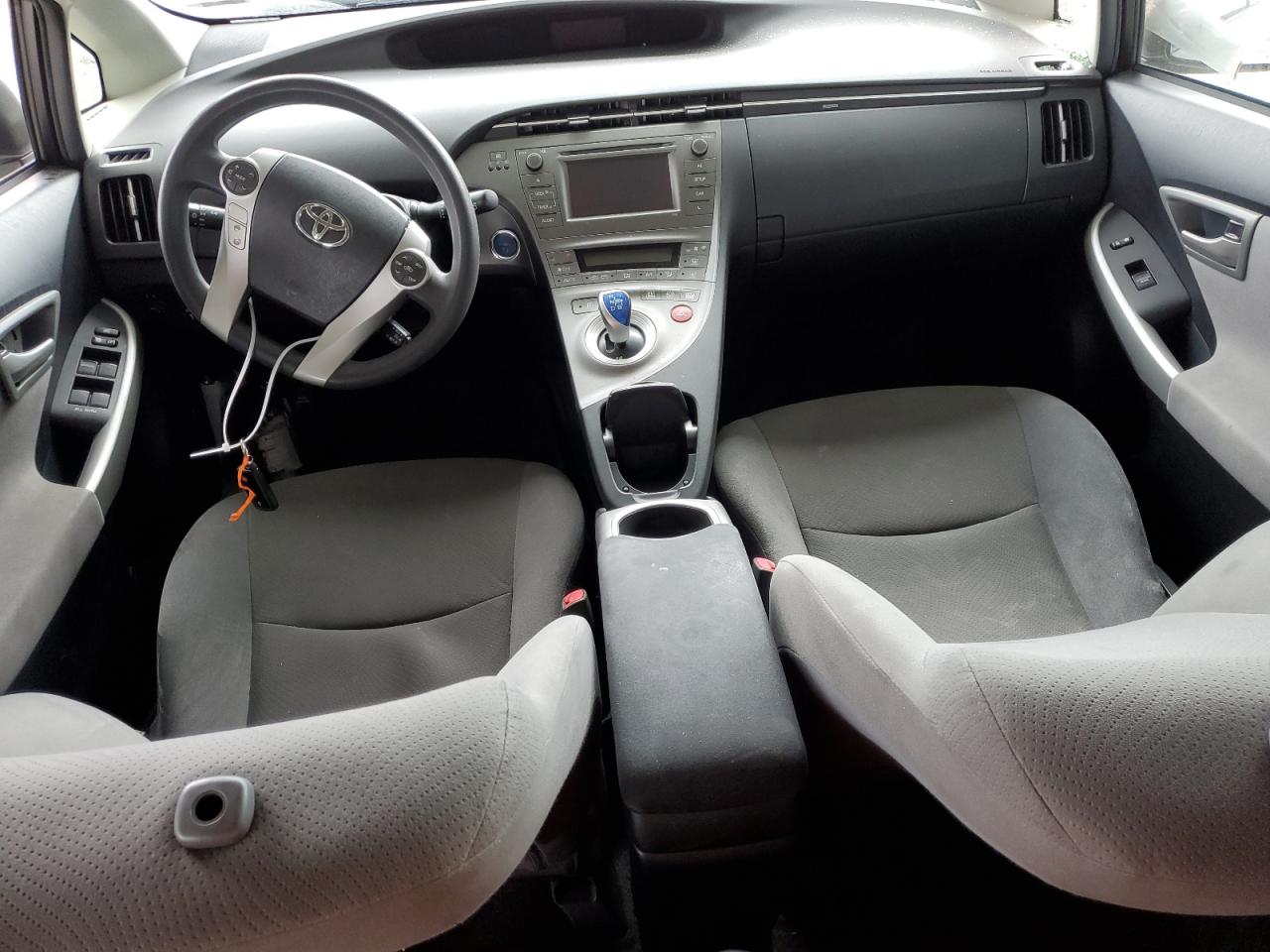 2013 Toyota Prius - Image 8