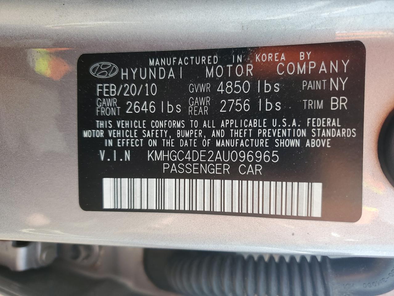 2010 Hyundai Genesis - Image 12