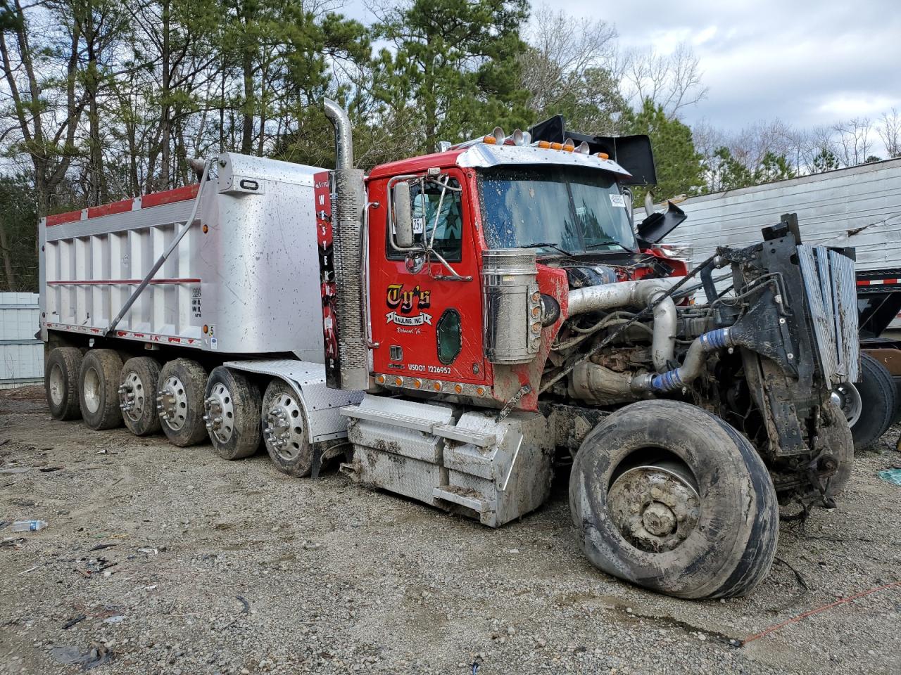 2017 Western Star Conventional 4900Fa Dump Truck for Sale in Sandston, VA - Front End