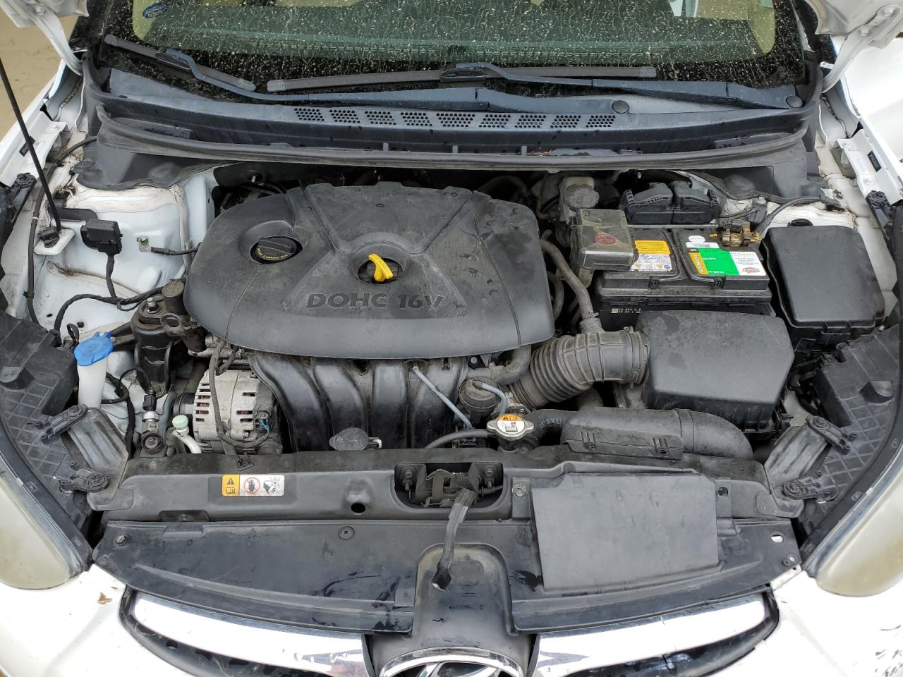 2013 Hyundai Elantra - Image 11