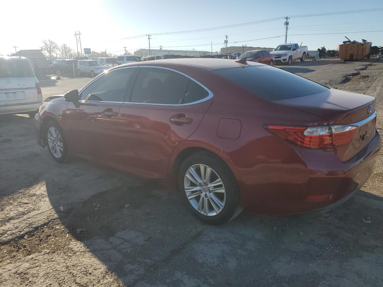 2013 Lexus ES - Image 2