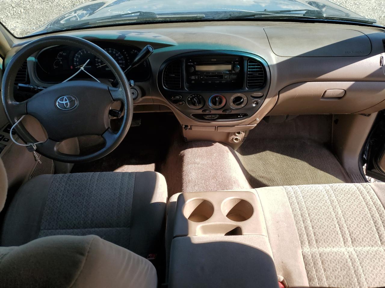 2004 Toyota Tundra - Image 8