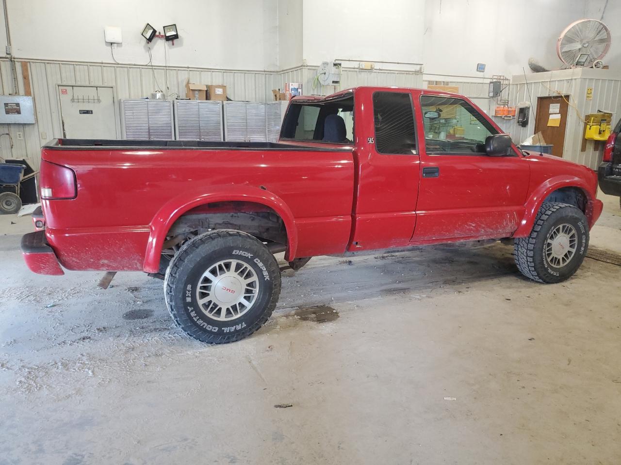 2000 GMC Sonoma - Image 3