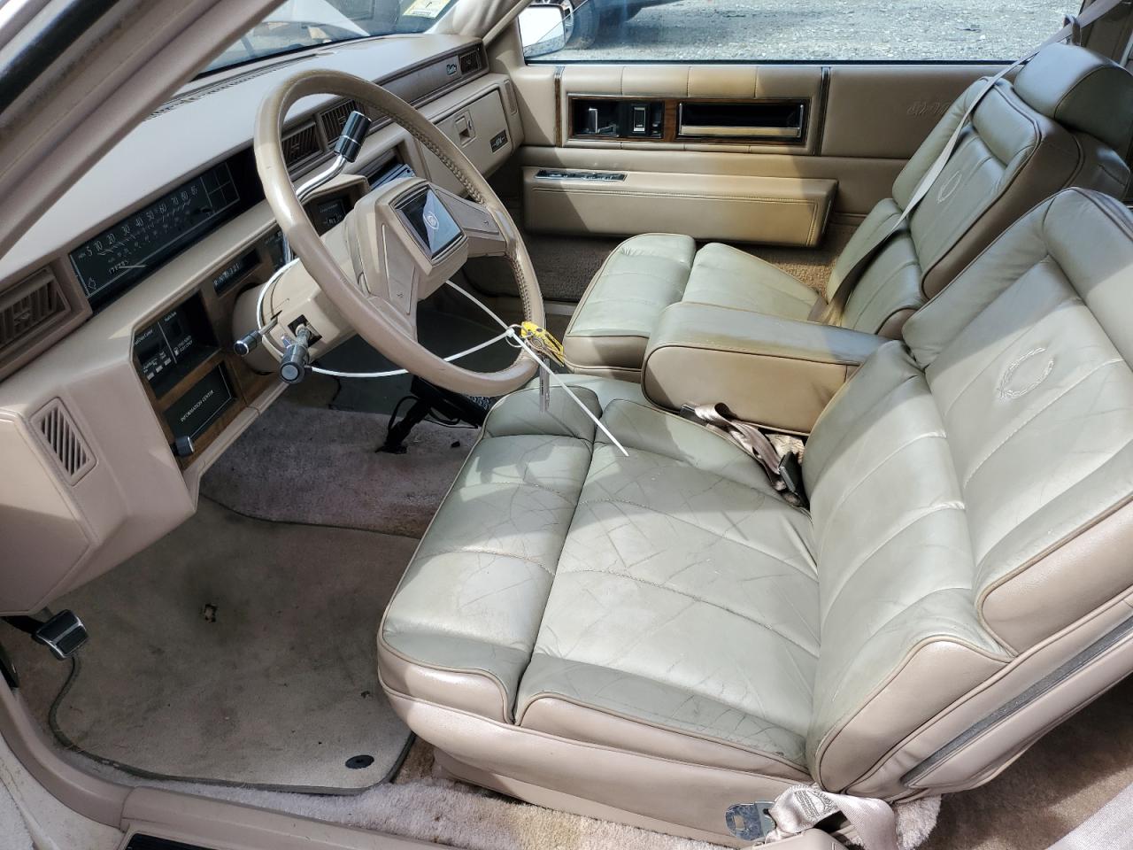 1988 Cadillac Deville VIN: 1G6CD1153J4241498 Lot: 50236495
