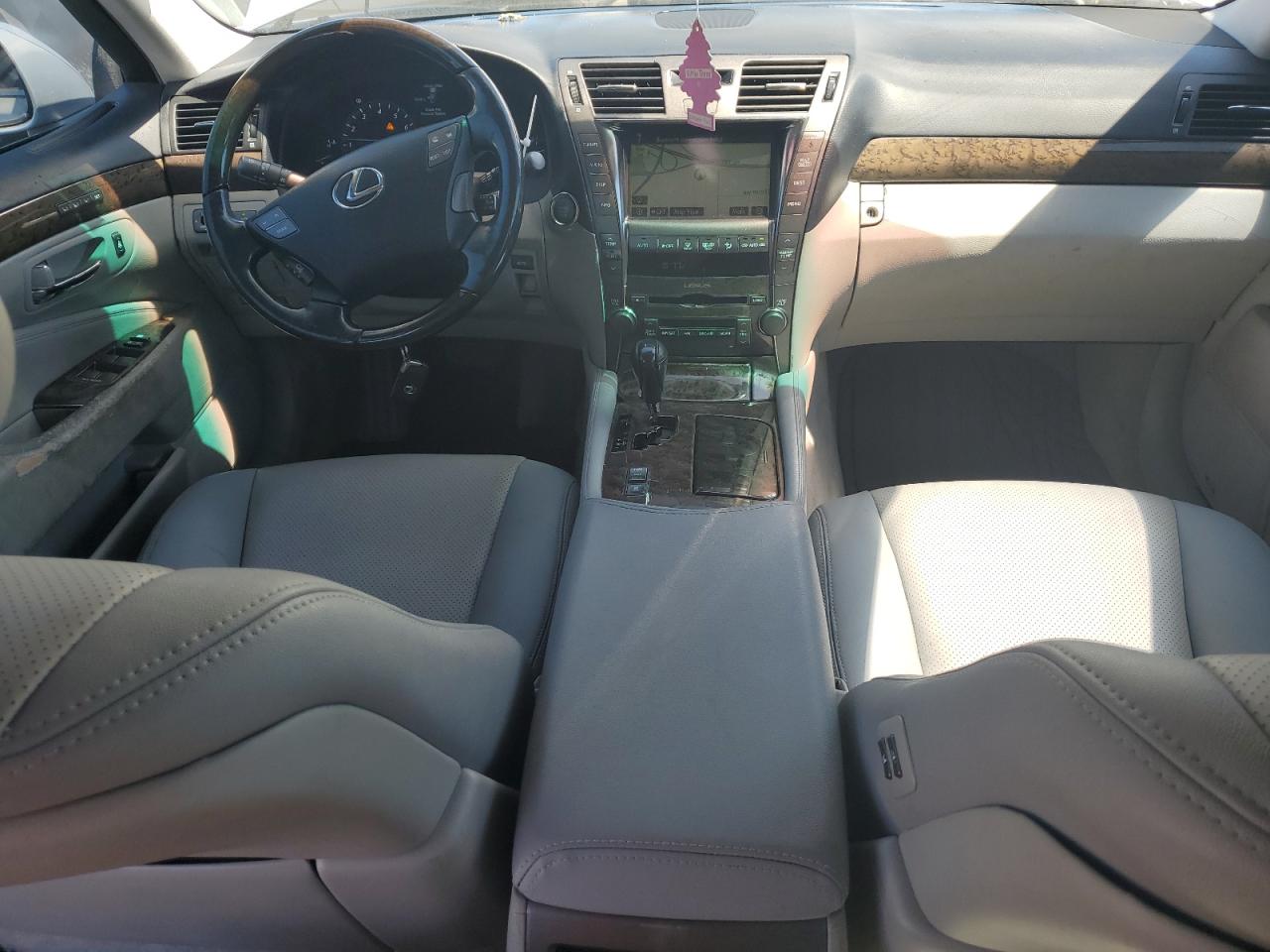 2008 Lexus LS - Image 8