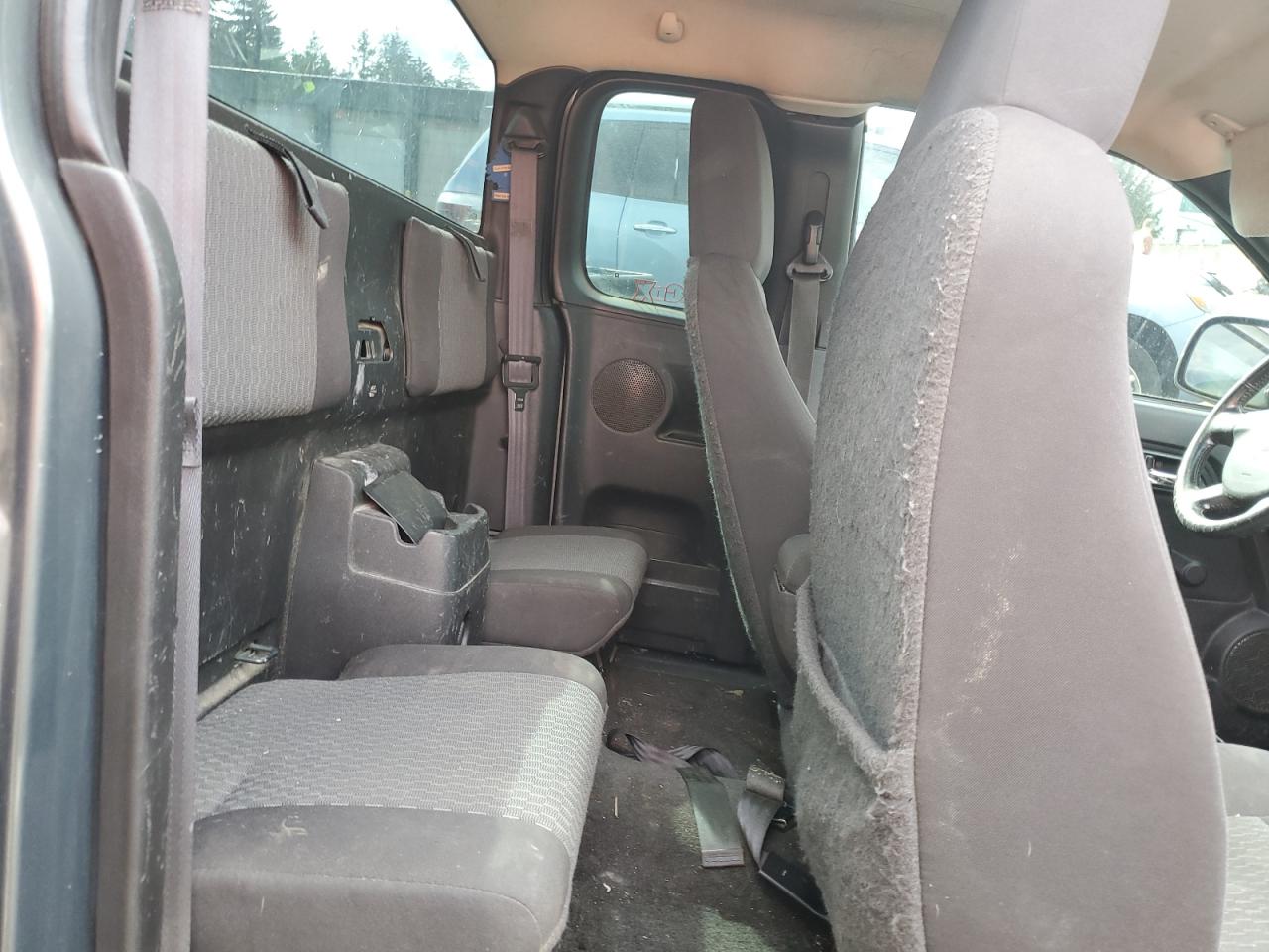 2011 Chevrolet Colorado - Image 10
