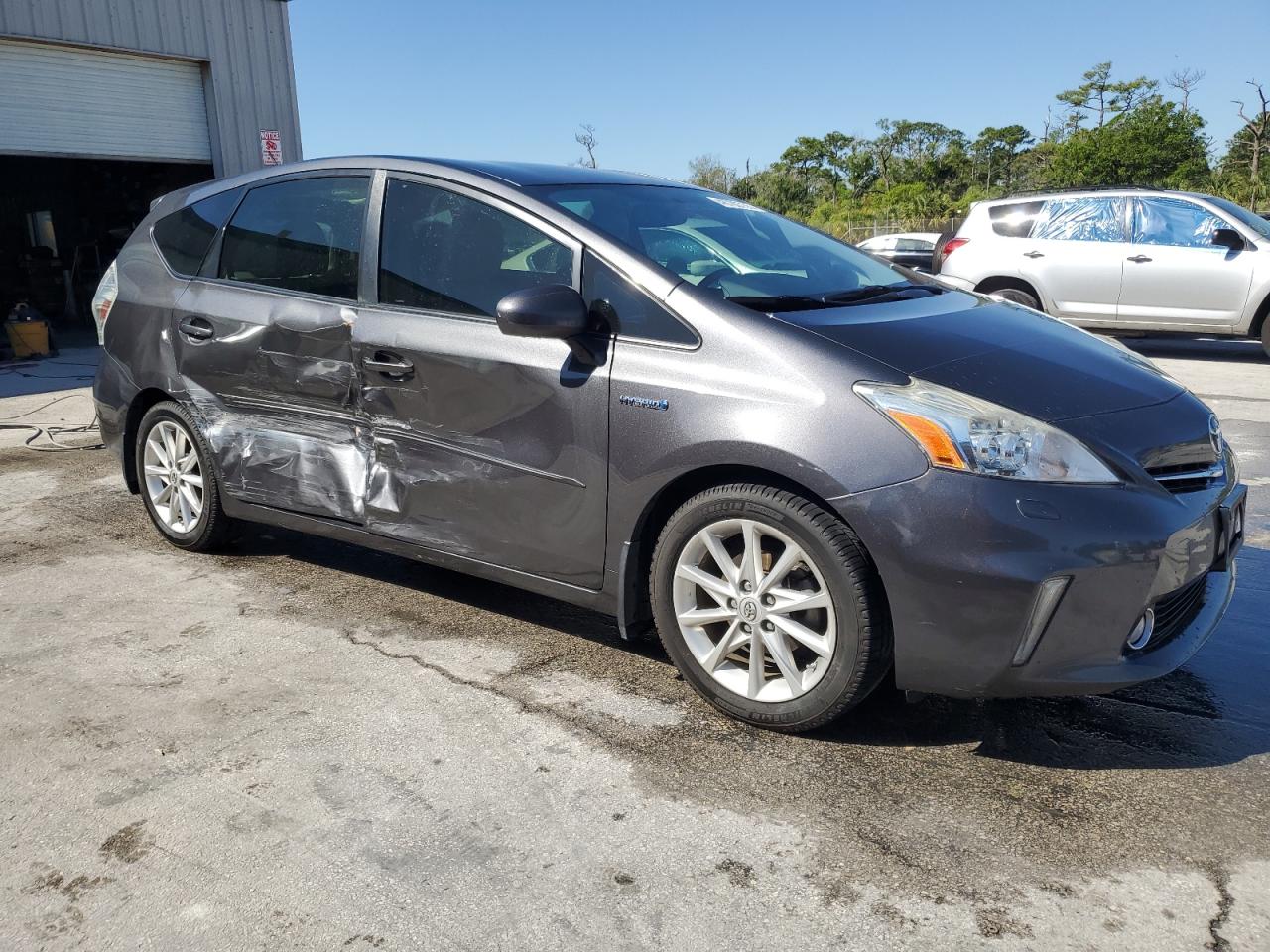 2014 Toyota Prius - Image 4