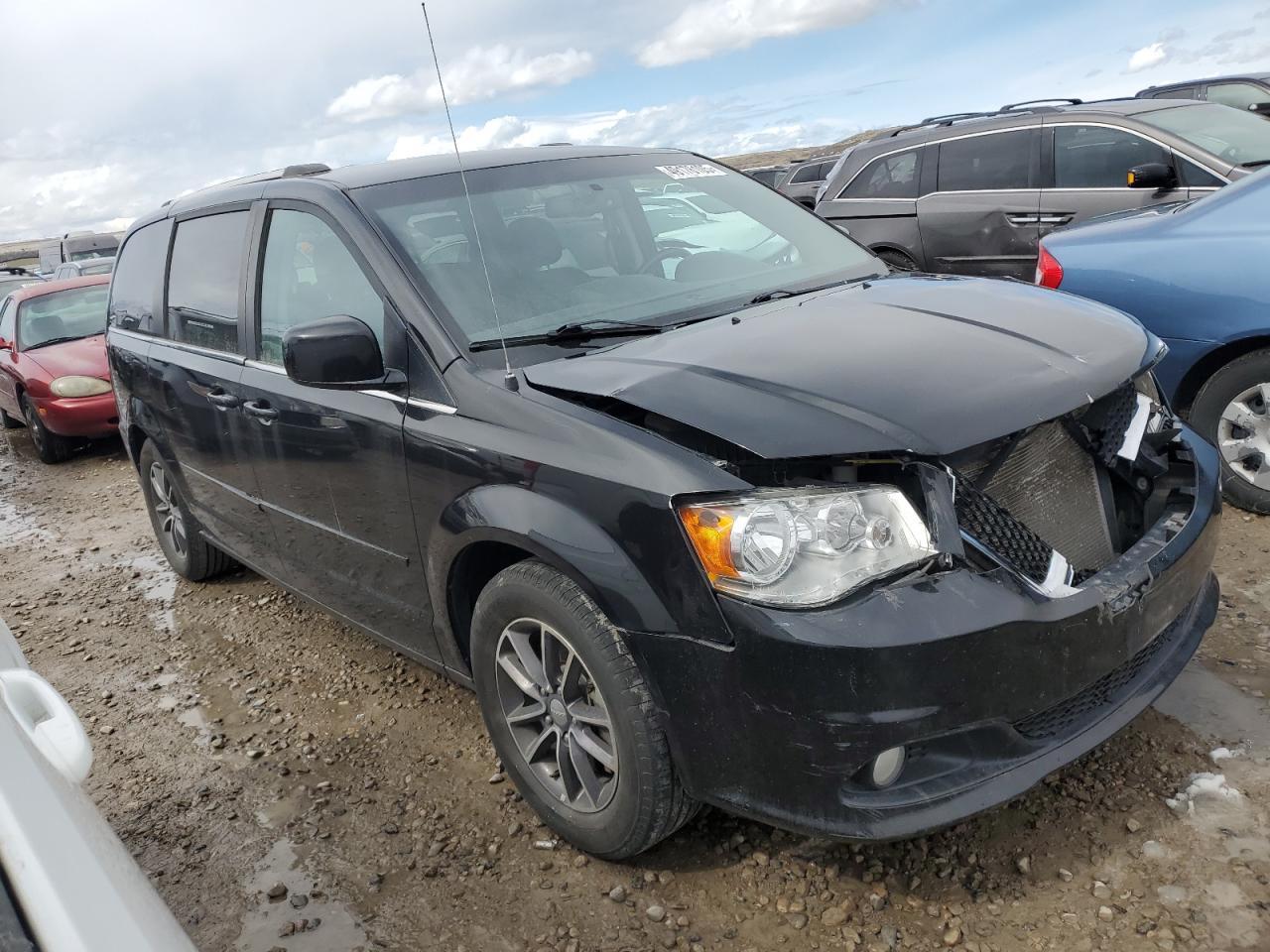 2017 Dodge Caravan - Image 4