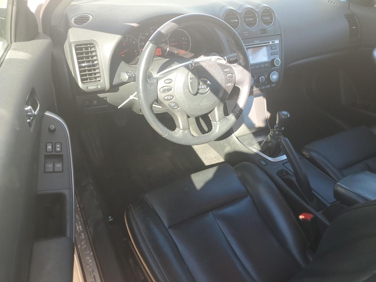 2011 Nissan Altima - Image 8