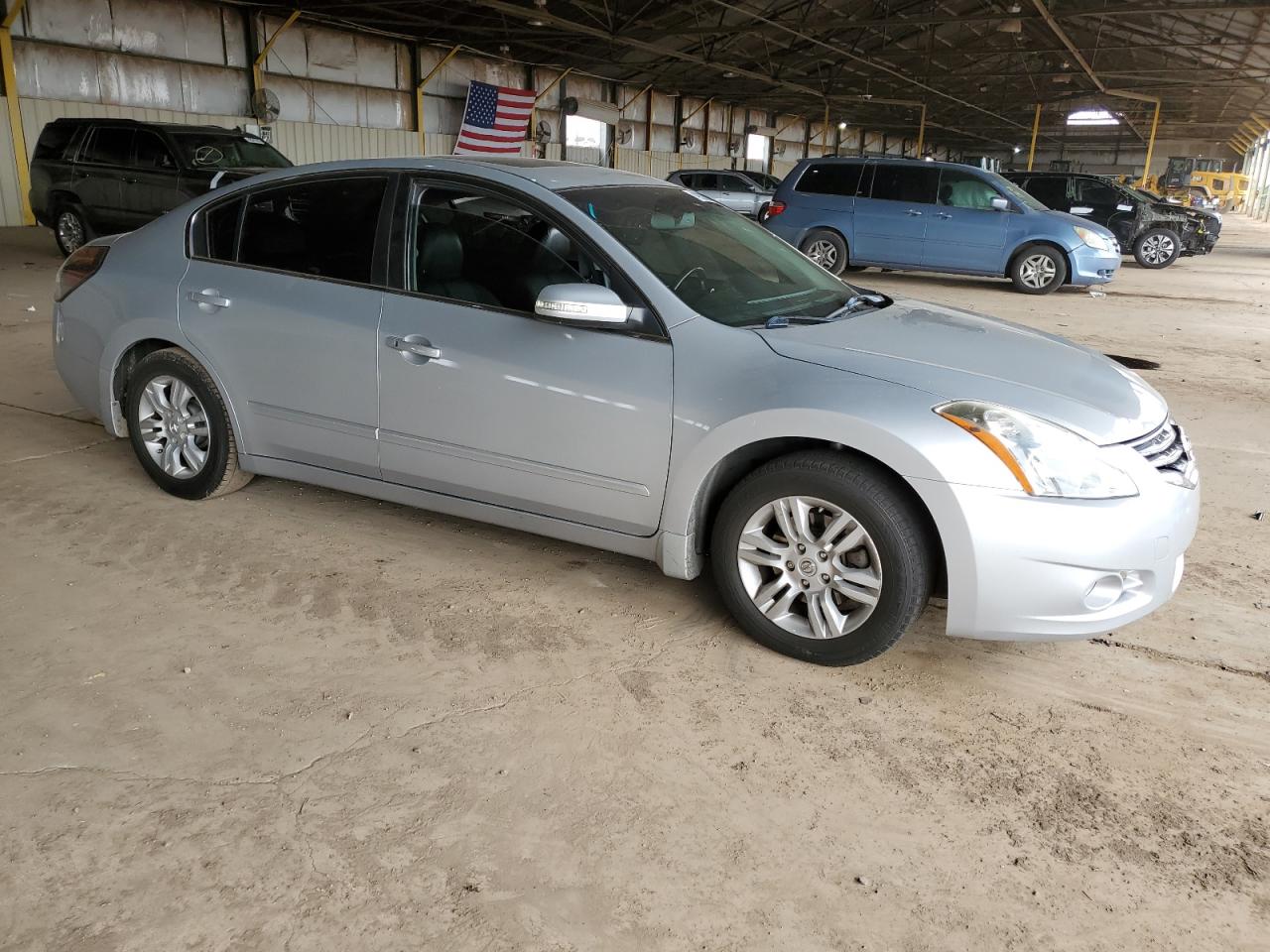2010 Nissan Altima - Image 4
