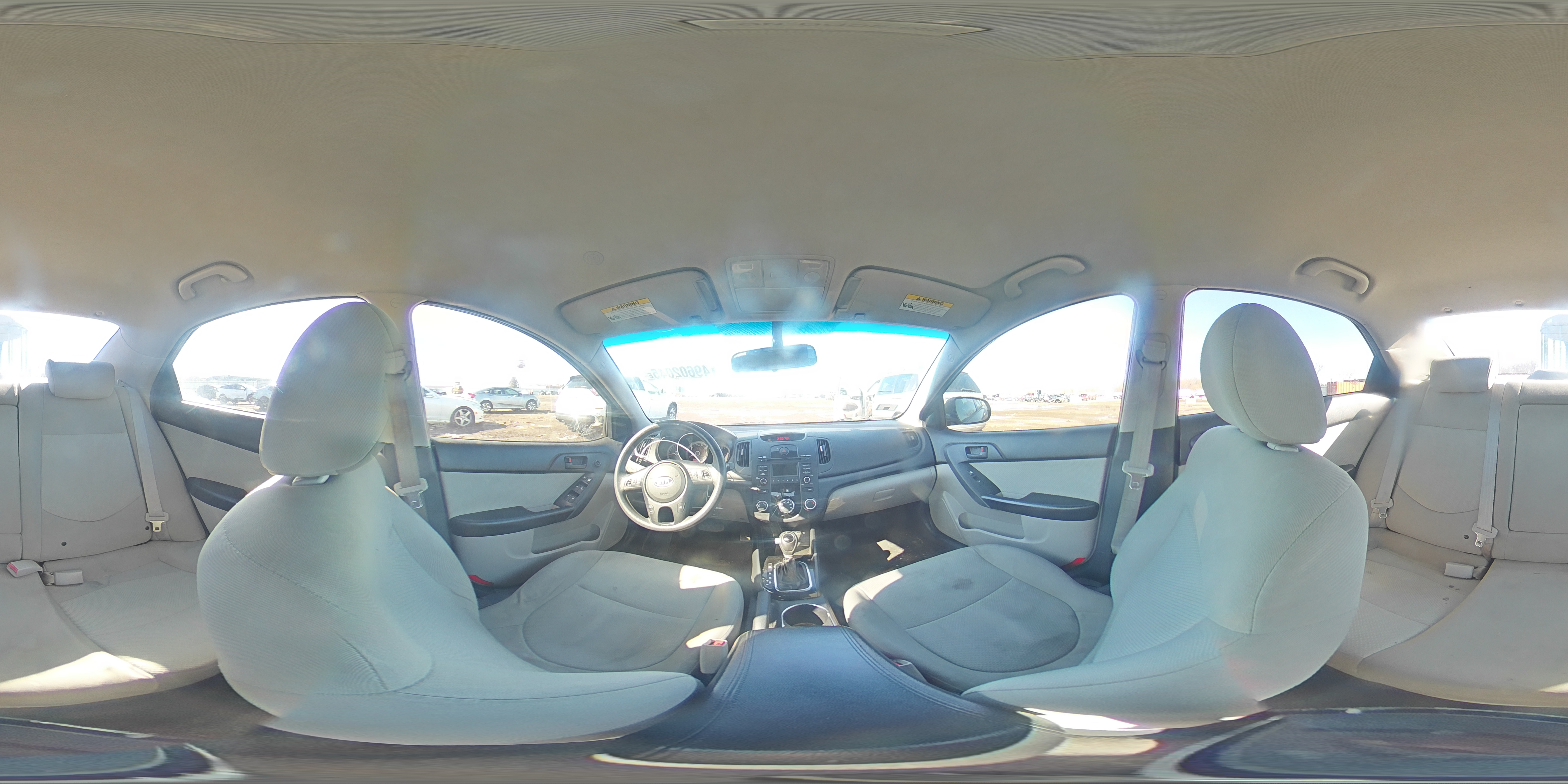 2011 Kia Forte - Image 13