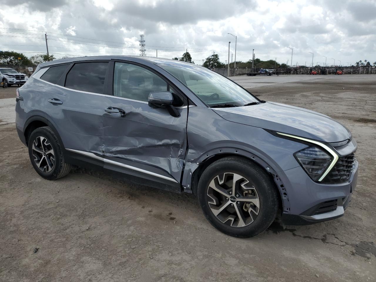 2024 Kia Sportage - Image 4