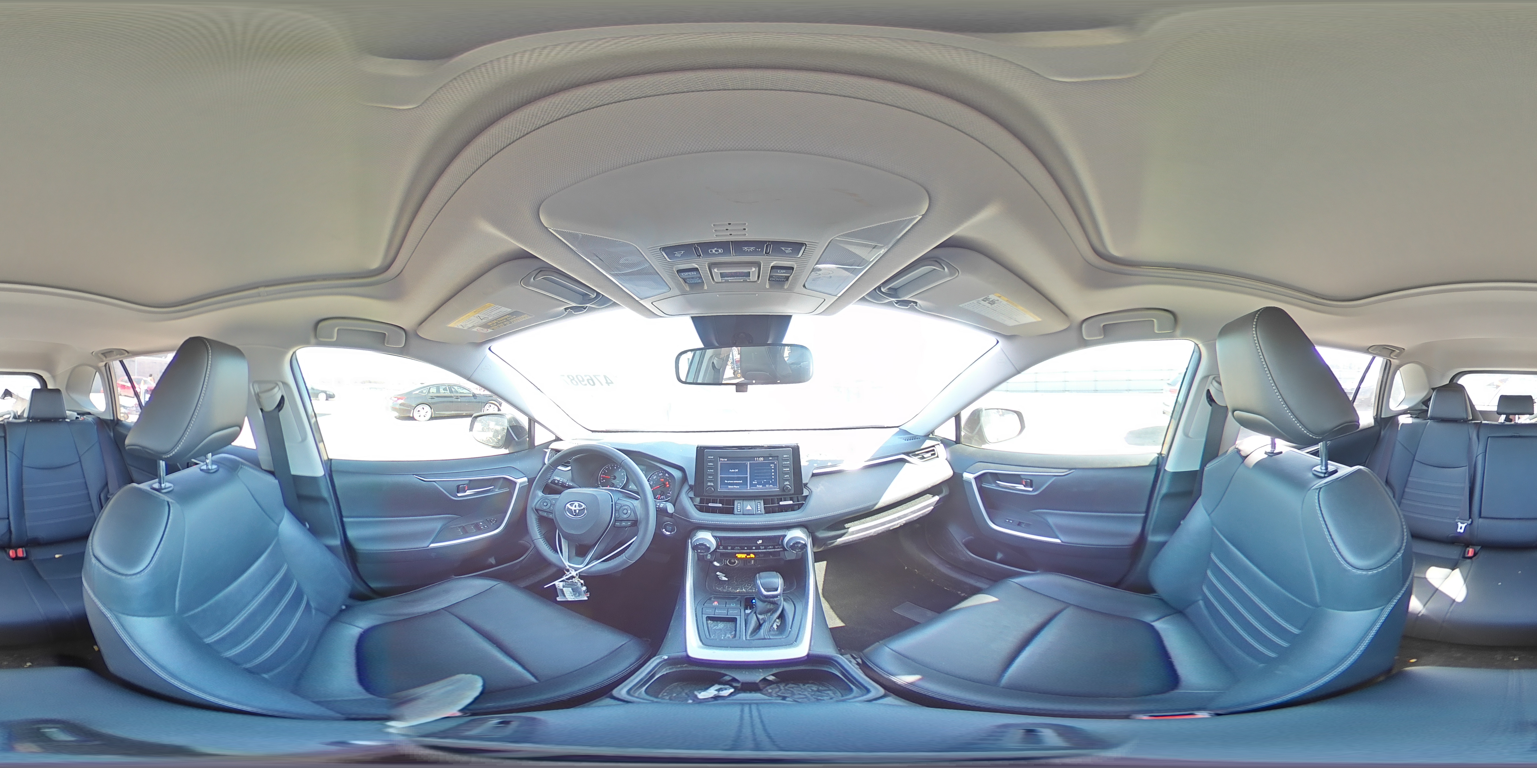 2019 Toyota RAV 4 - Image 12