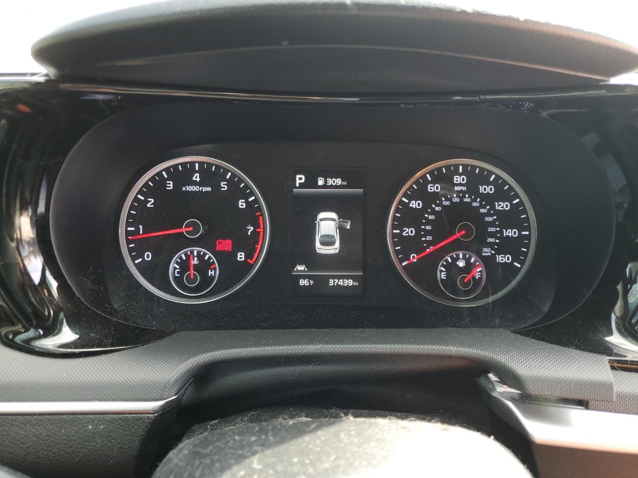 2023 Kia K5 - Image 9