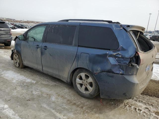 2015 TOYOTA SIENNA LE