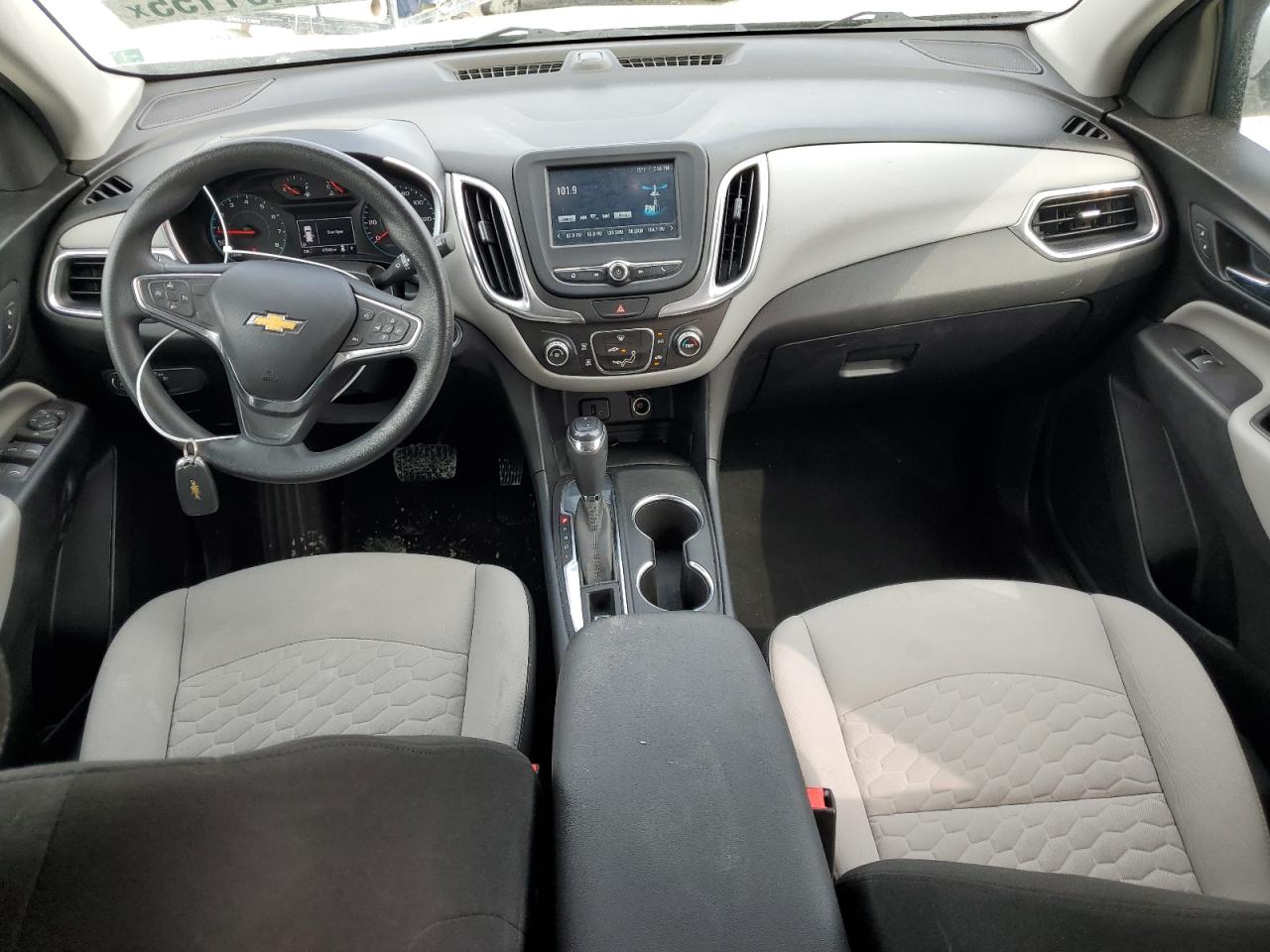 2018 Chevrolet Equinox - Image 8