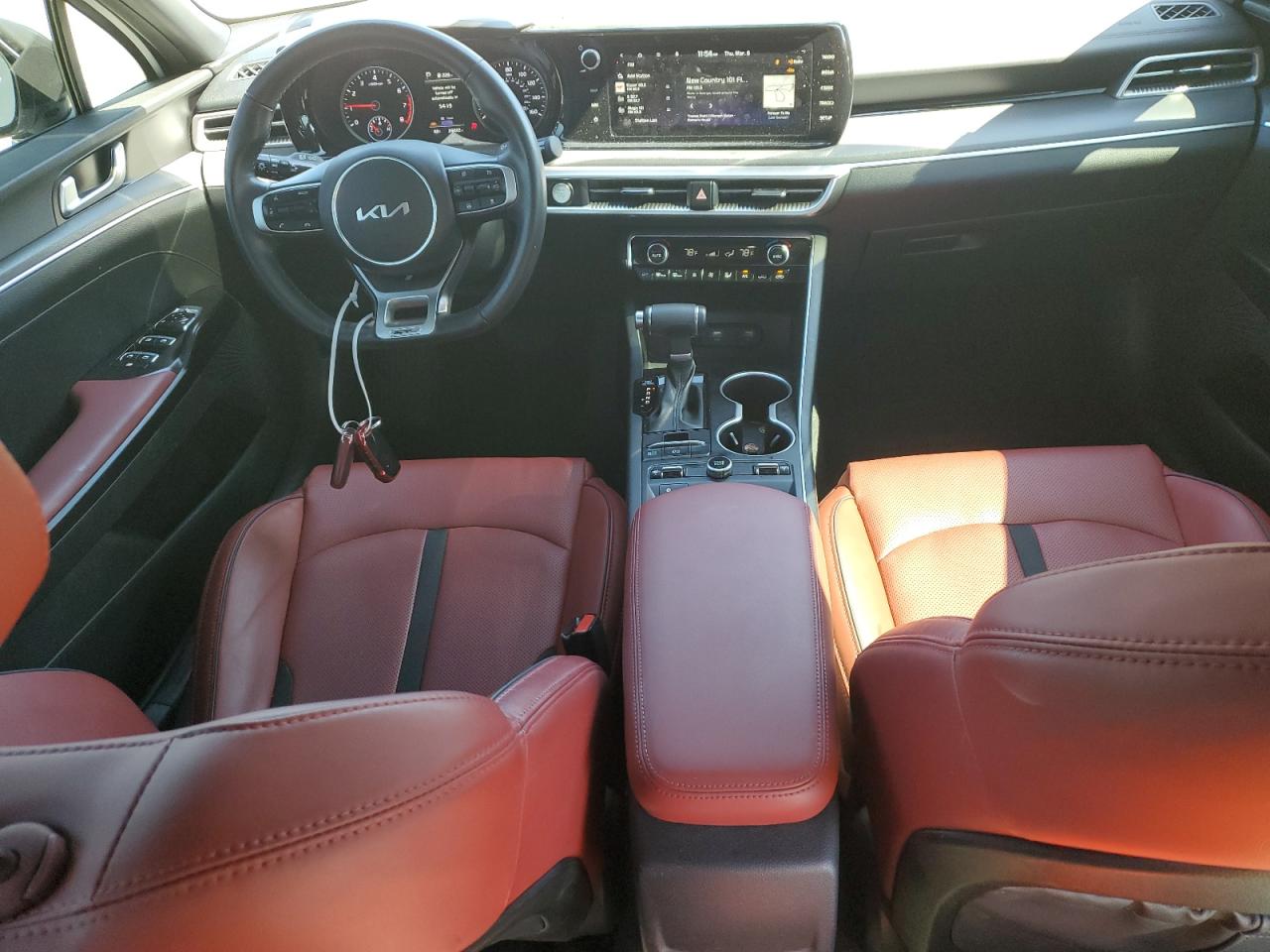 2024 Kia K5 - Image 8