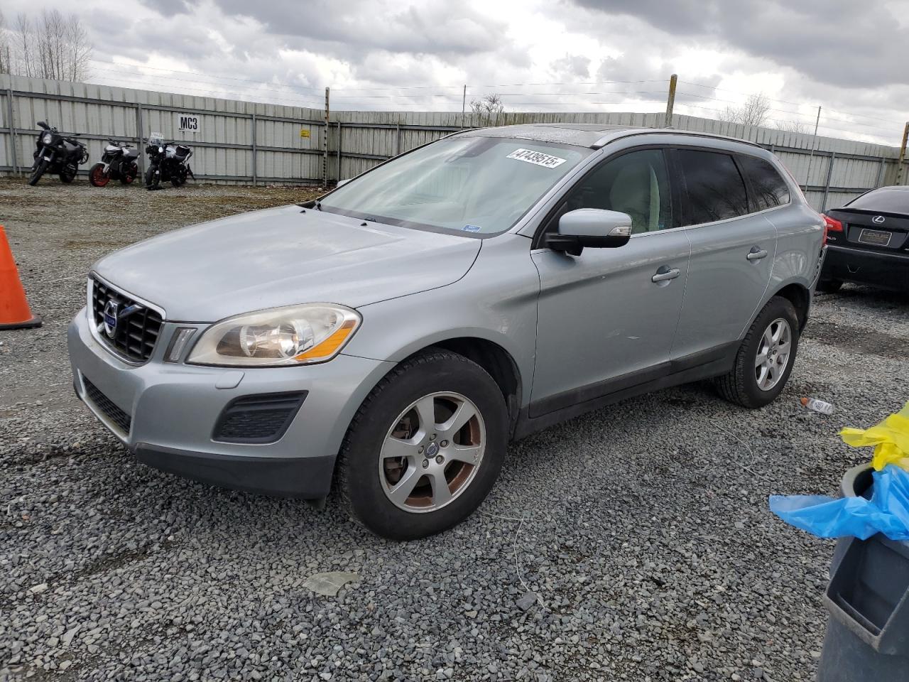 2011 Volvo Xc60 3.2 for Sale in Arlington, WA - Rear End