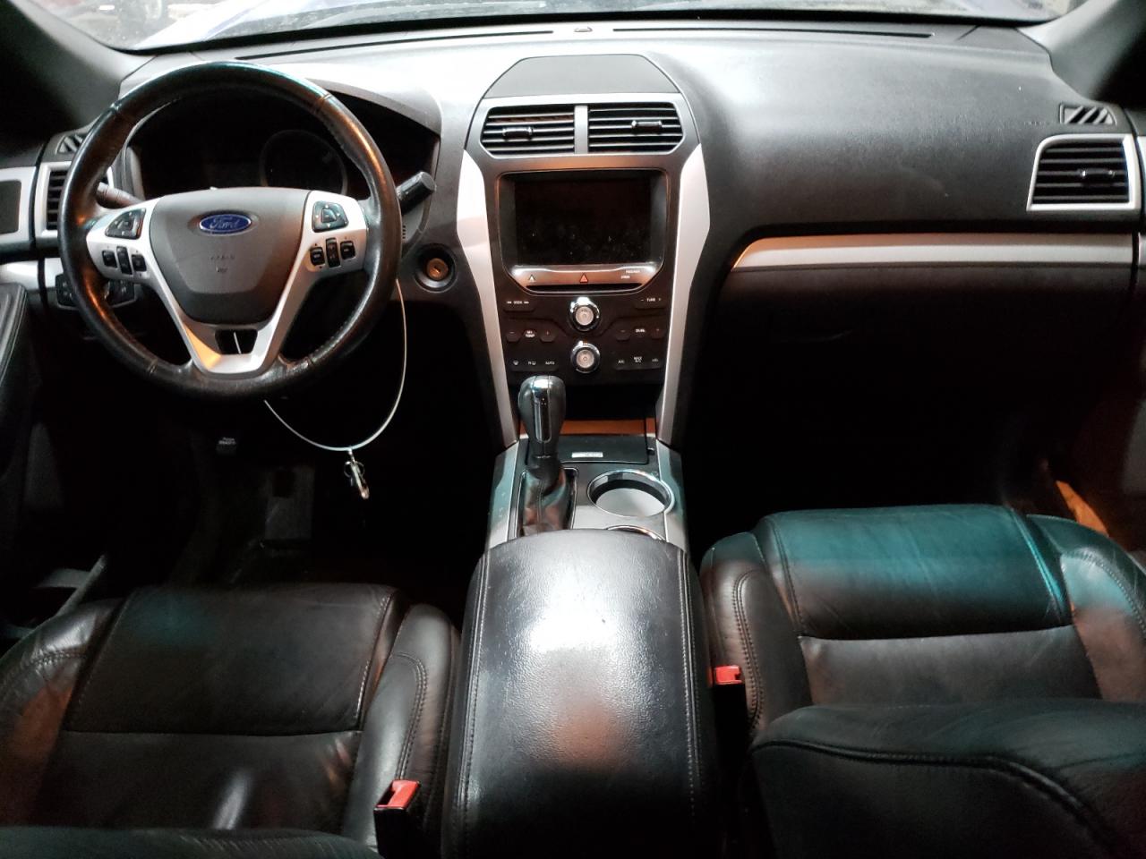 2014 Ford Explorer - Image 8