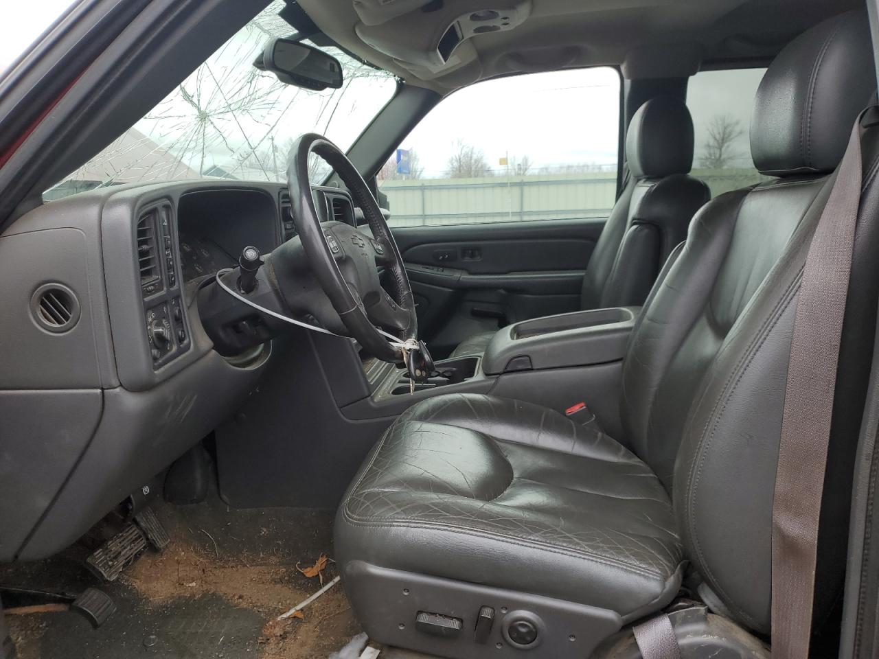 2004 Chevrolet Silverado - Image 7