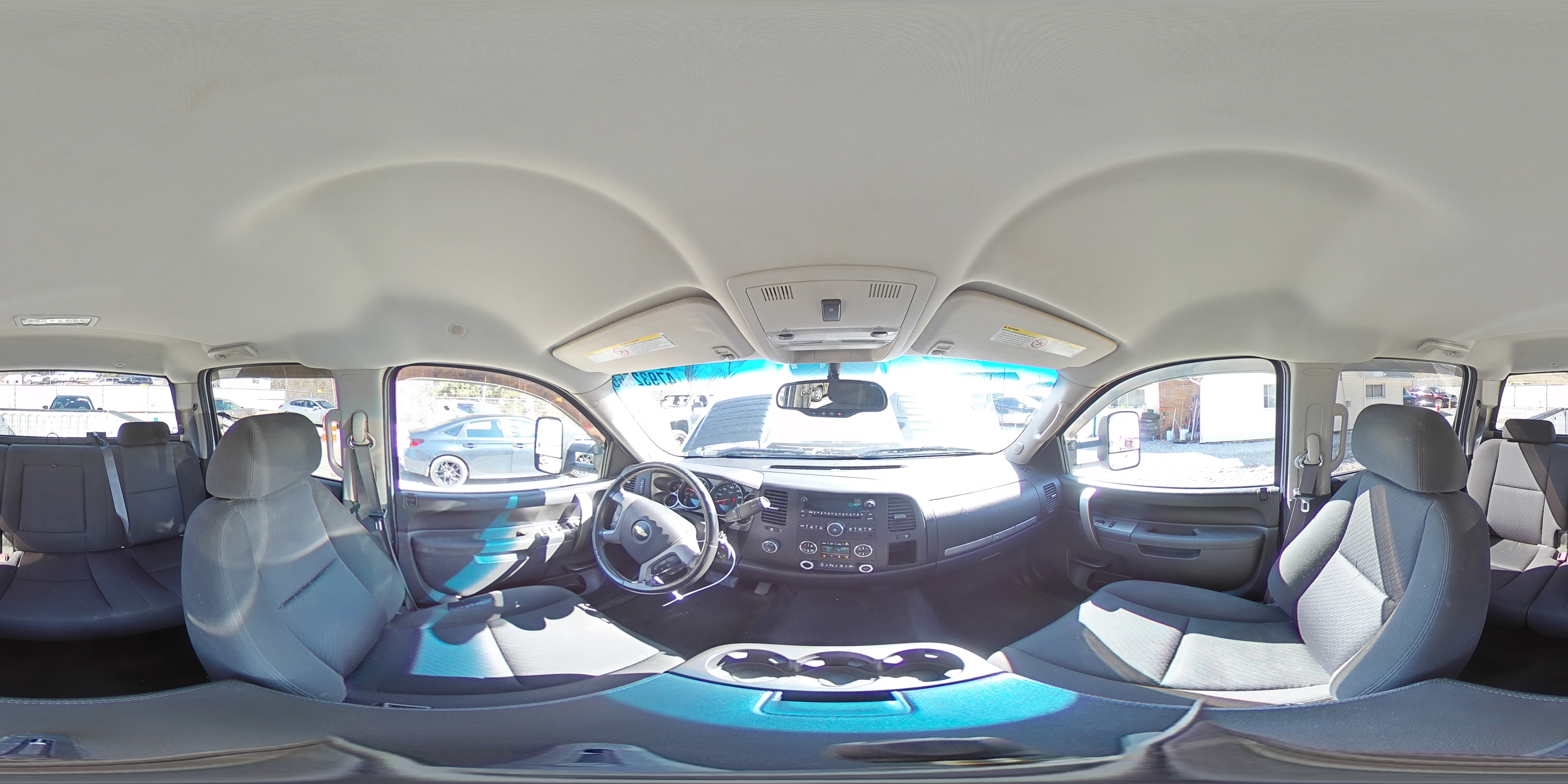 2011 Chevrolet Silverado - Image 13