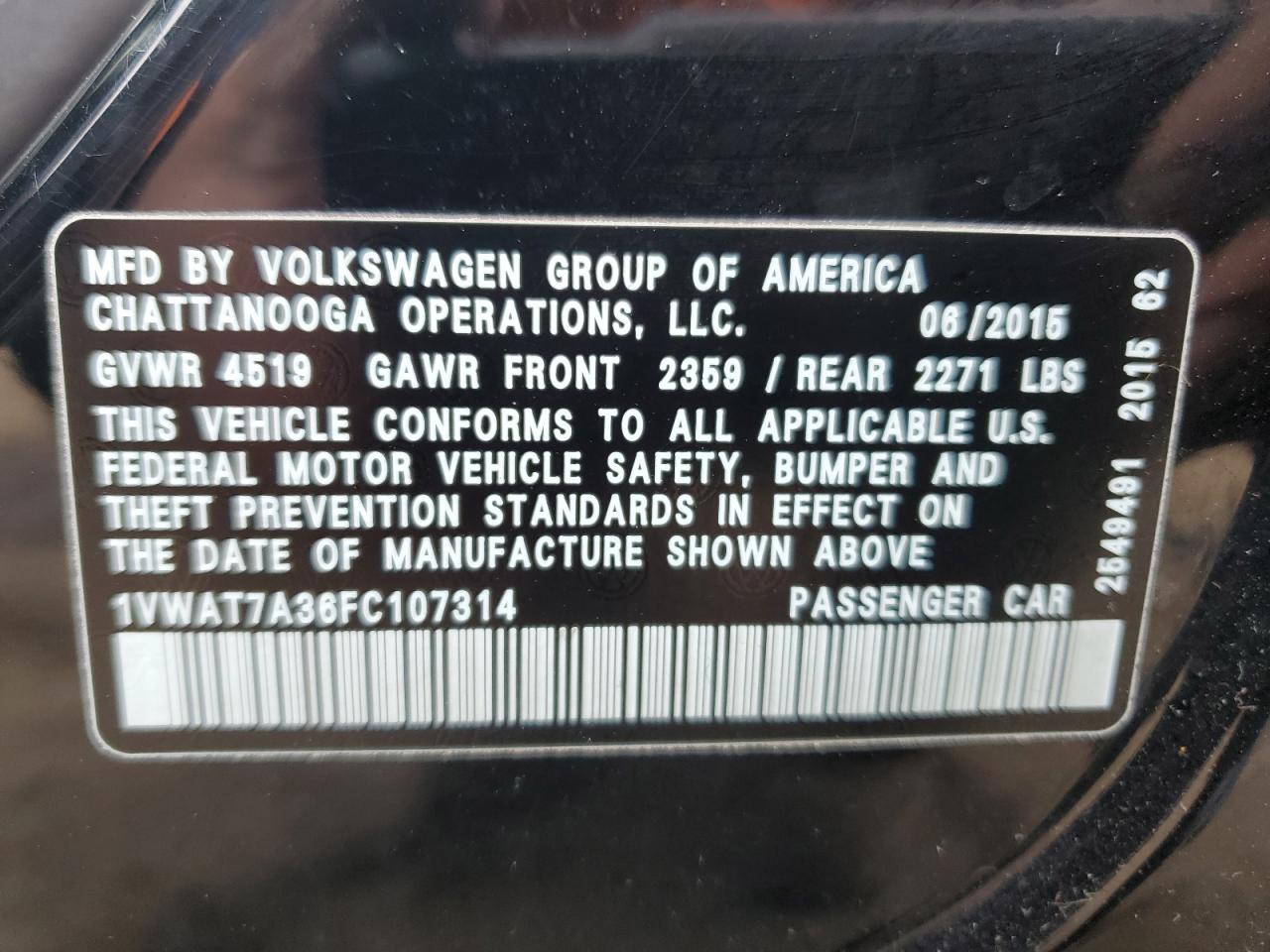 2015 Volkswagen Passat - Image 15