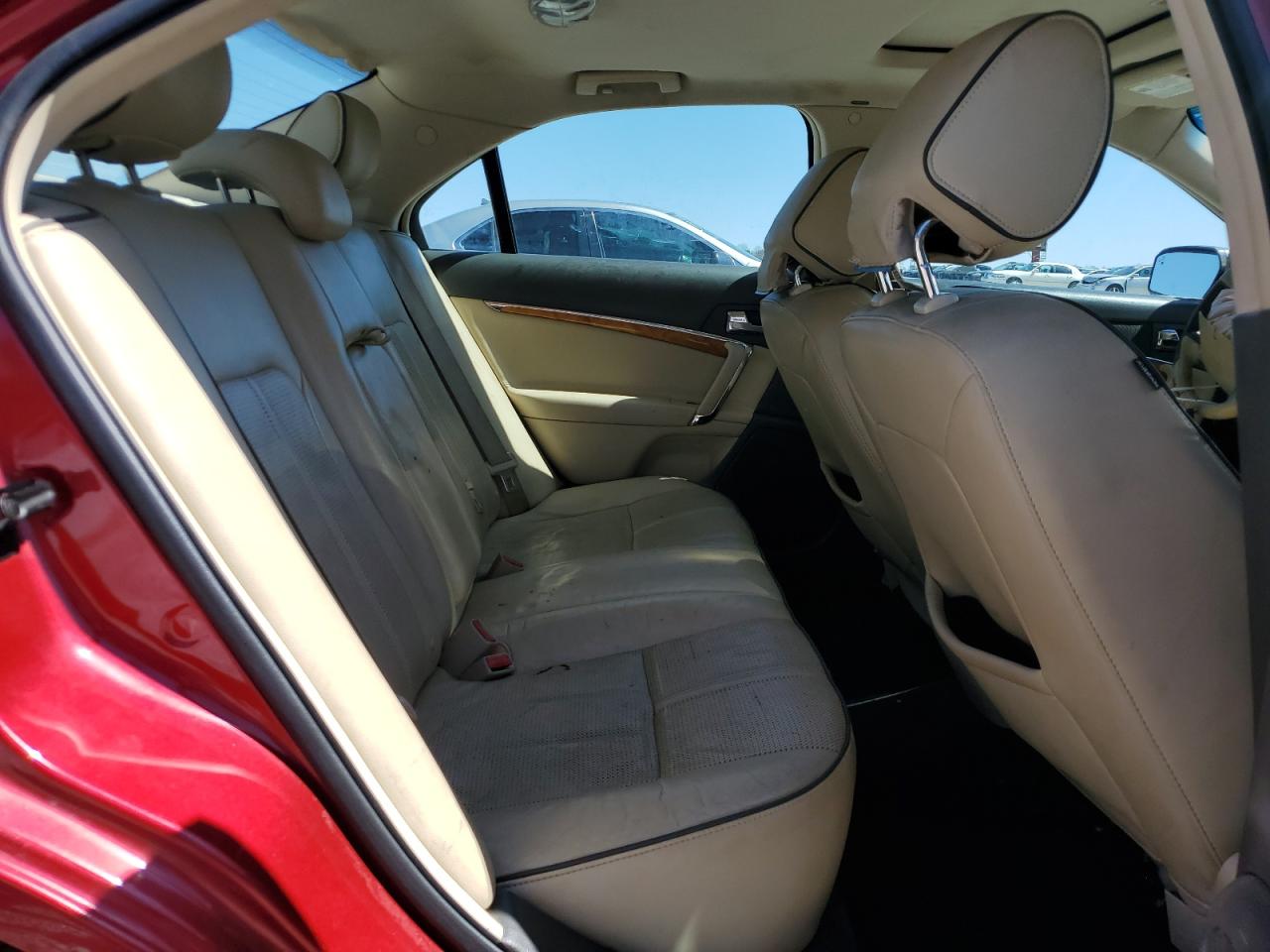 2012 Lincoln MKZ - Image 10
