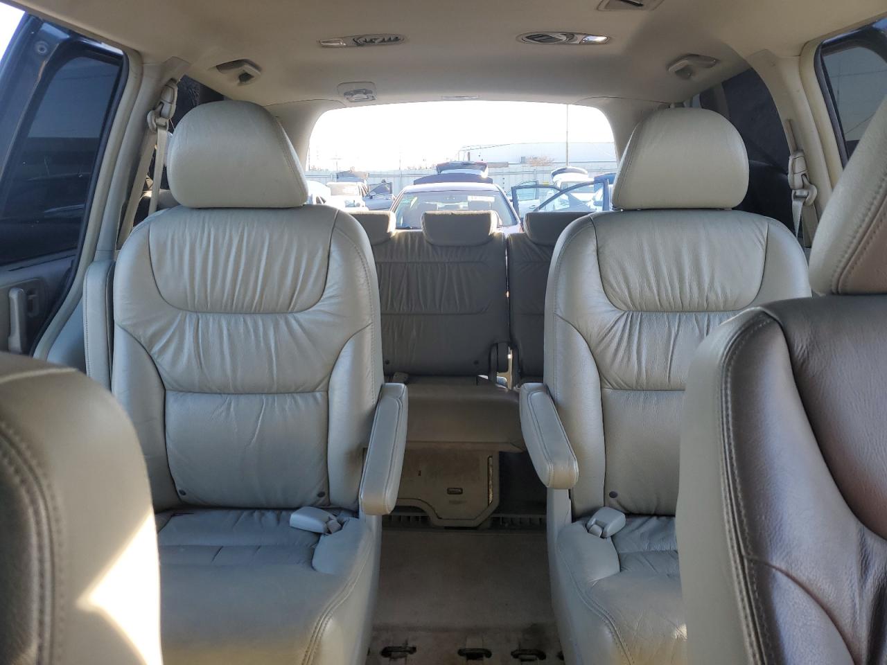 2006 Honda Odyssey - Image 10