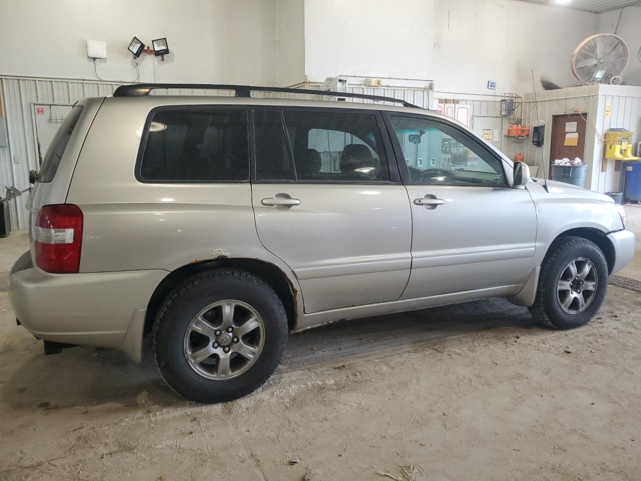 2005 Toyota Highlander - Image 3