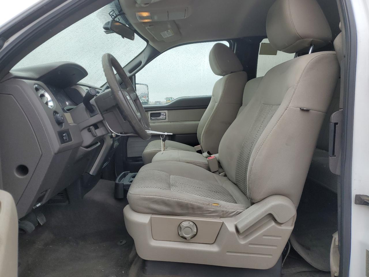 2010 Ford F-150 - Image 7