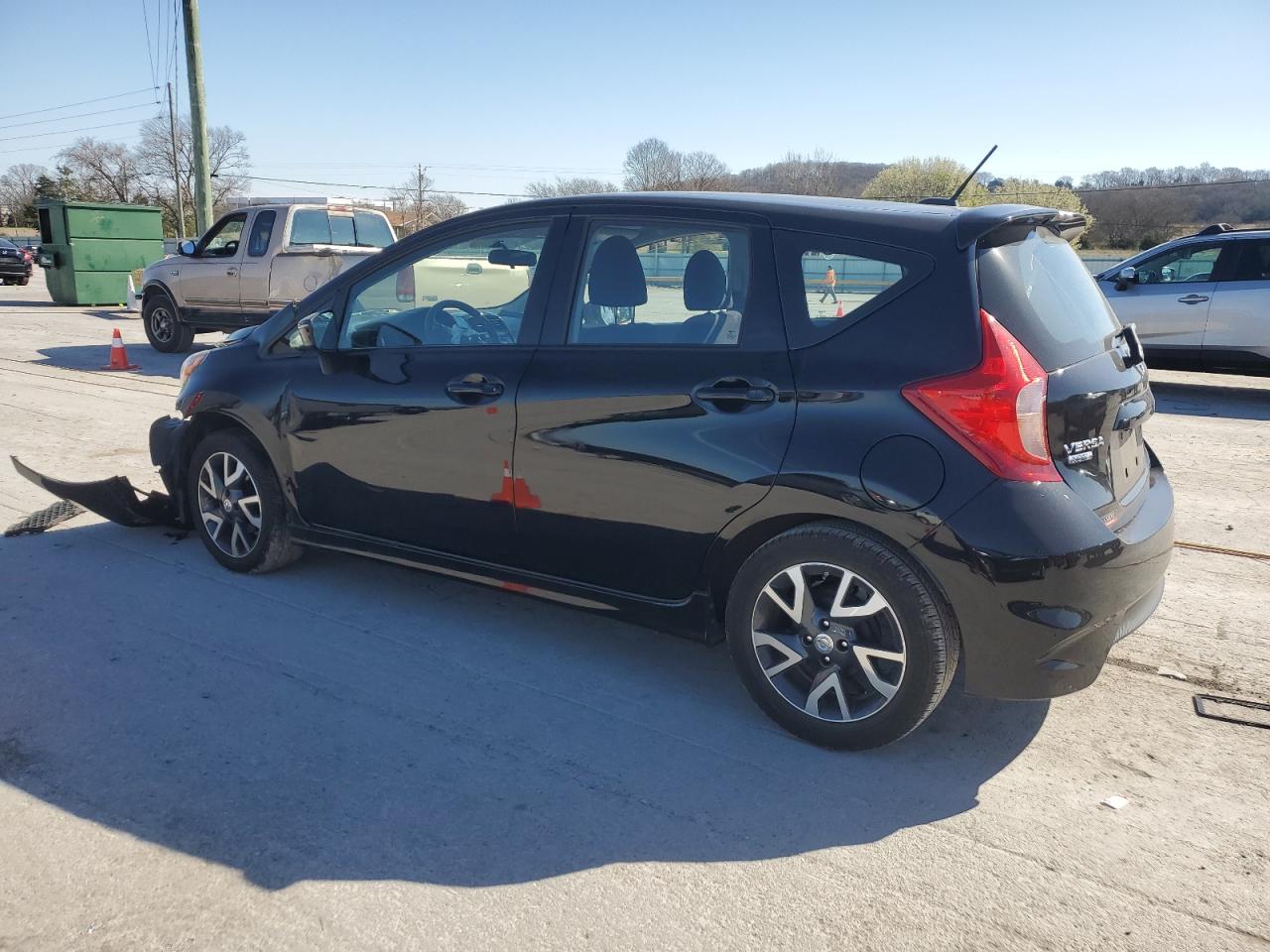 2015 Nissan Versa - Image 2