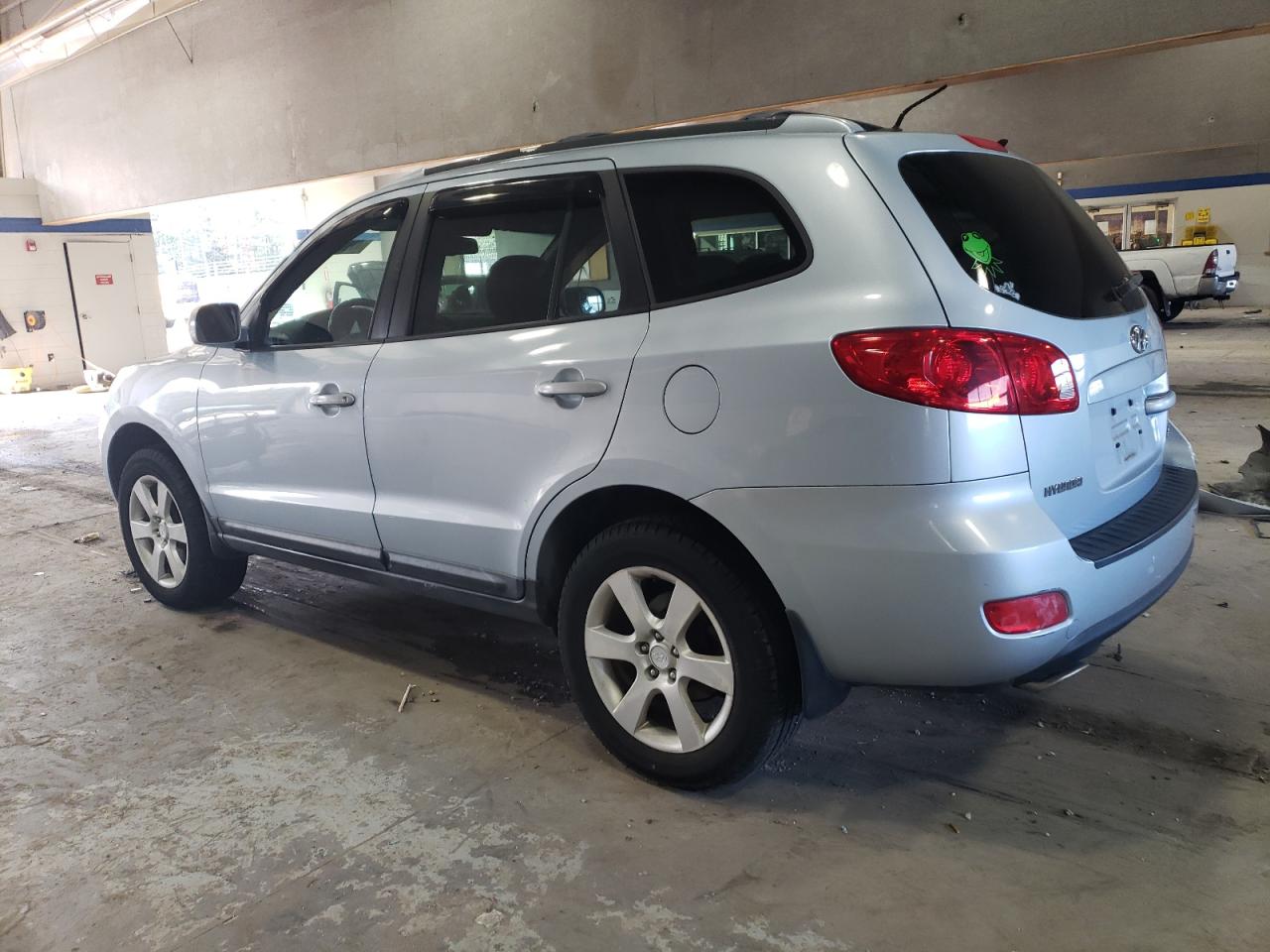 2008 Hyundai Santa Fe - Image 2
