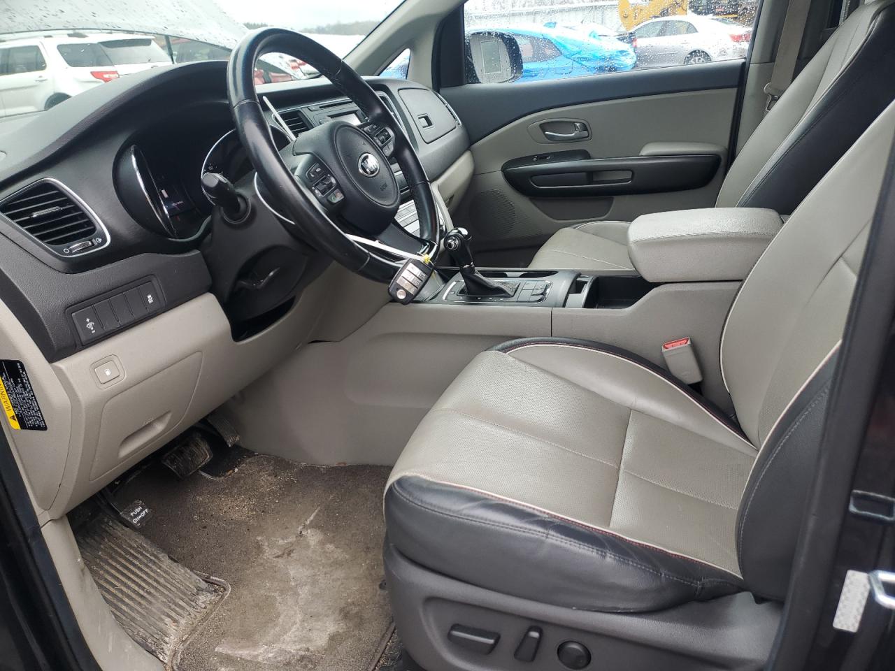 2016 Kia Sedona - Image 7