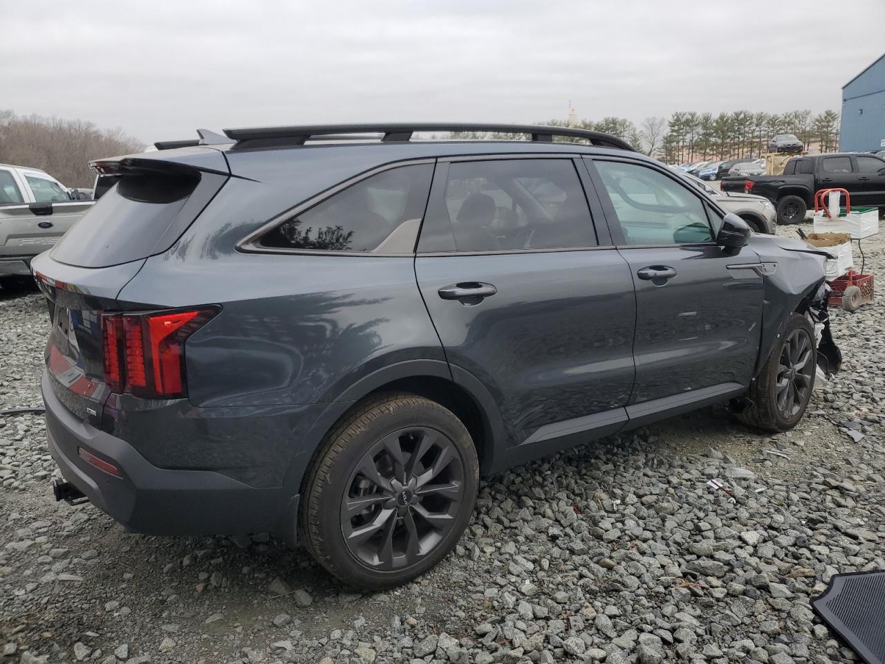 2023 Kia Sorento - Image 3