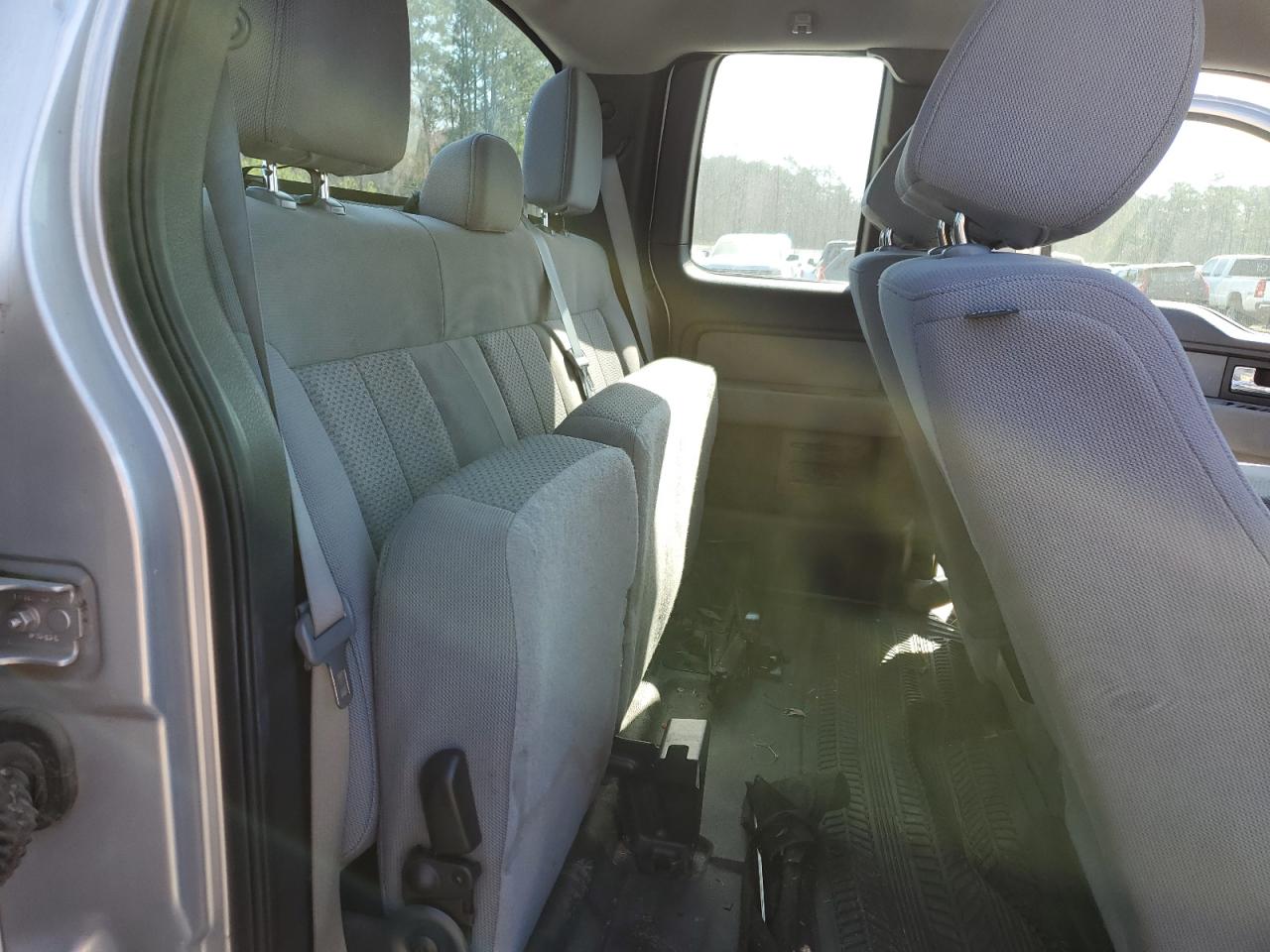 2013 Ford F-150 - Image 11