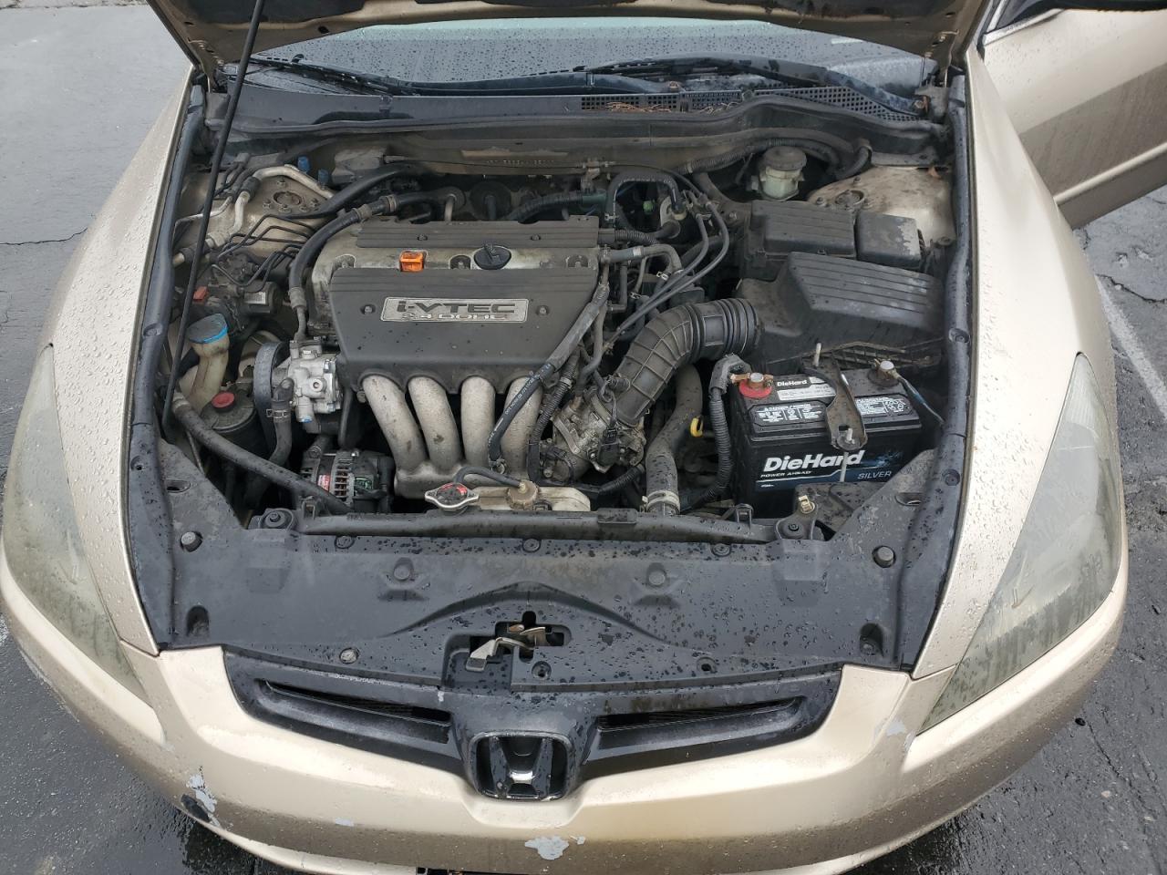 2004 Honda Accord - Image 11