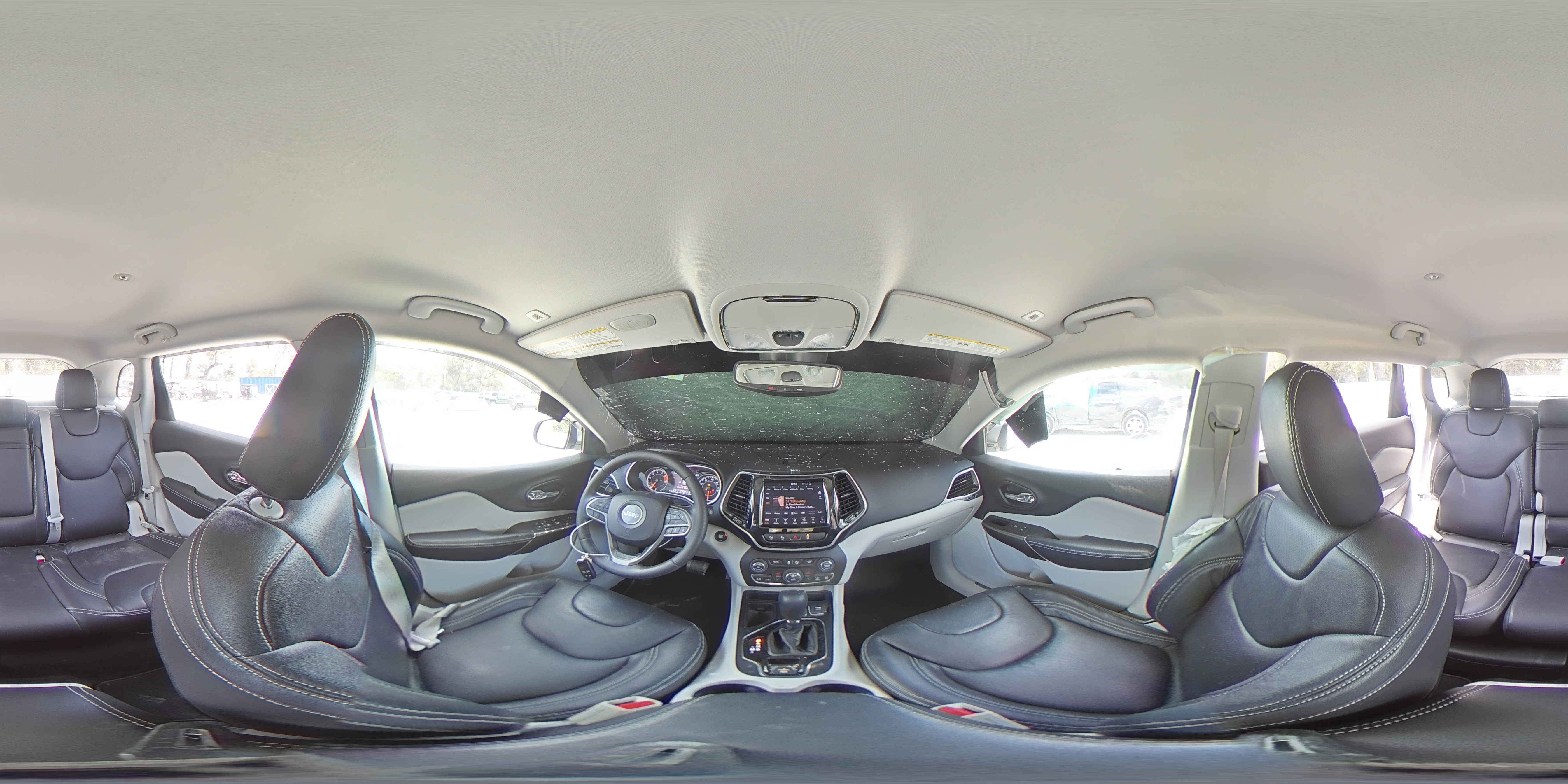 2019 Jeep Grand Cherokee - Image 13