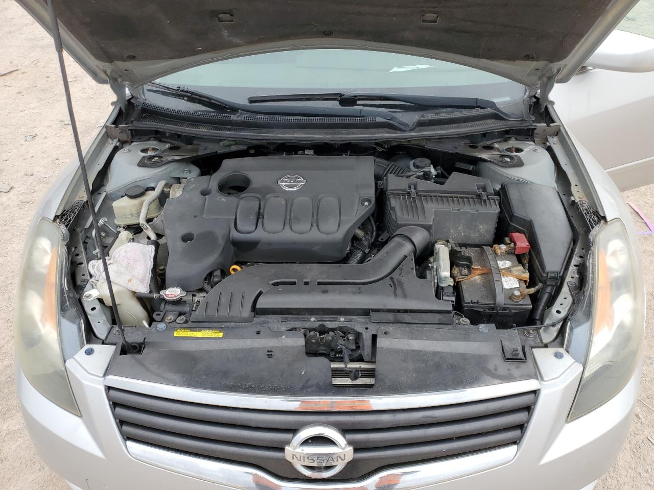 2009 Nissan Altima - Image 11