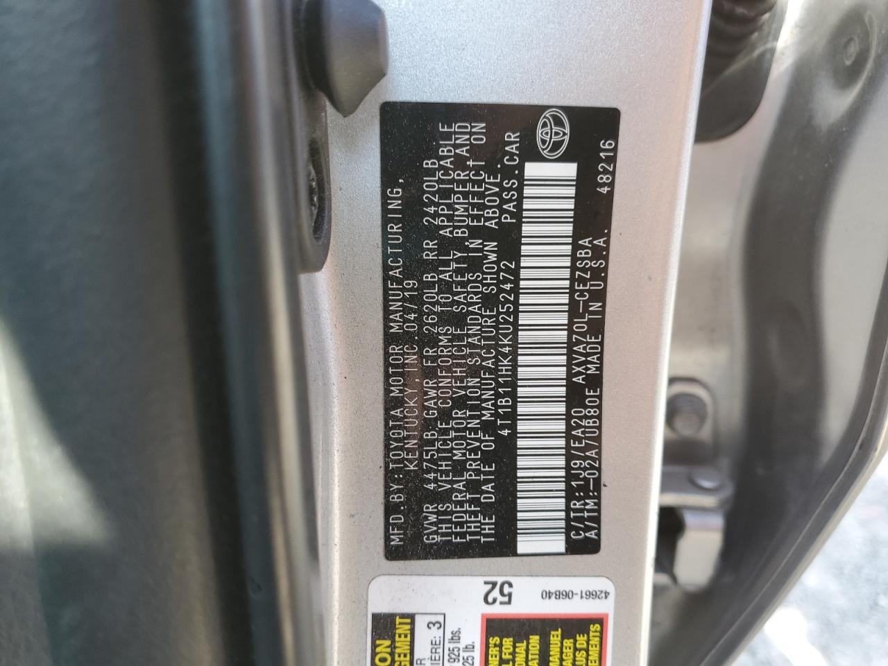 2019 Toyota Camry - Image 13