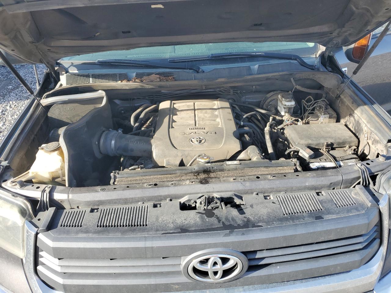 2014 Toyota Tundra - Image 12