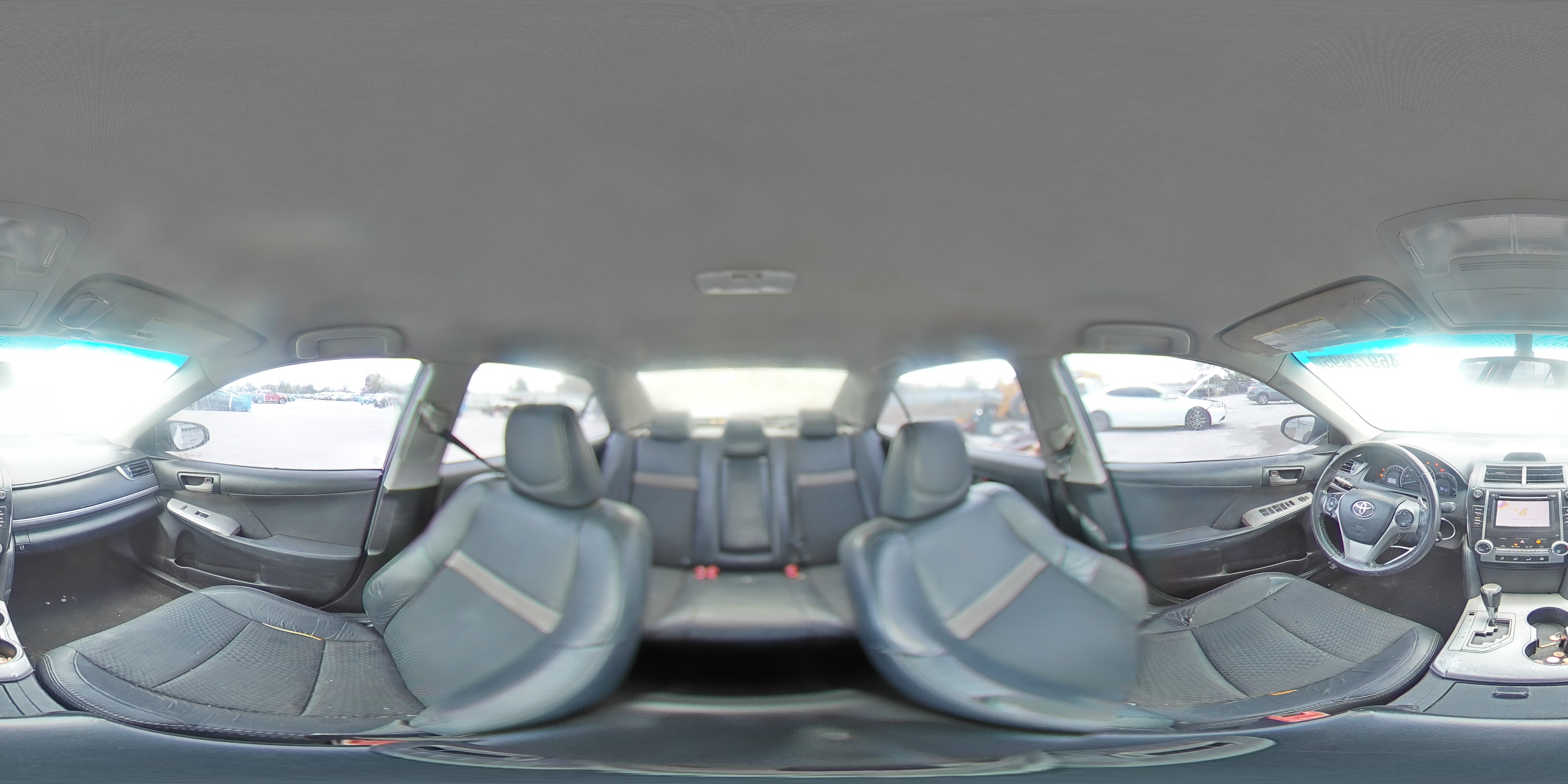 2013 Toyota Camry - Image 13