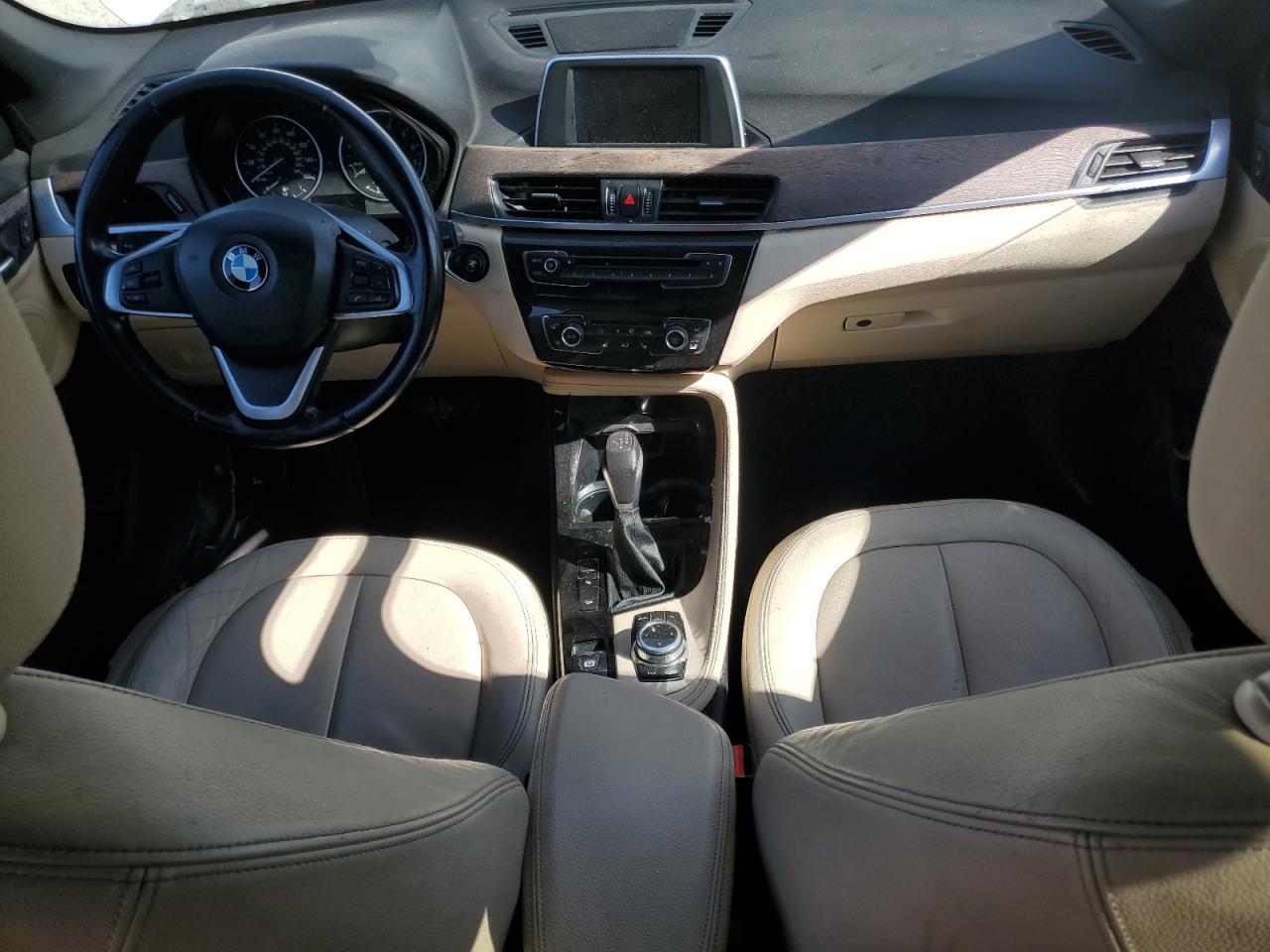 2016 BMW X1 - Image 8