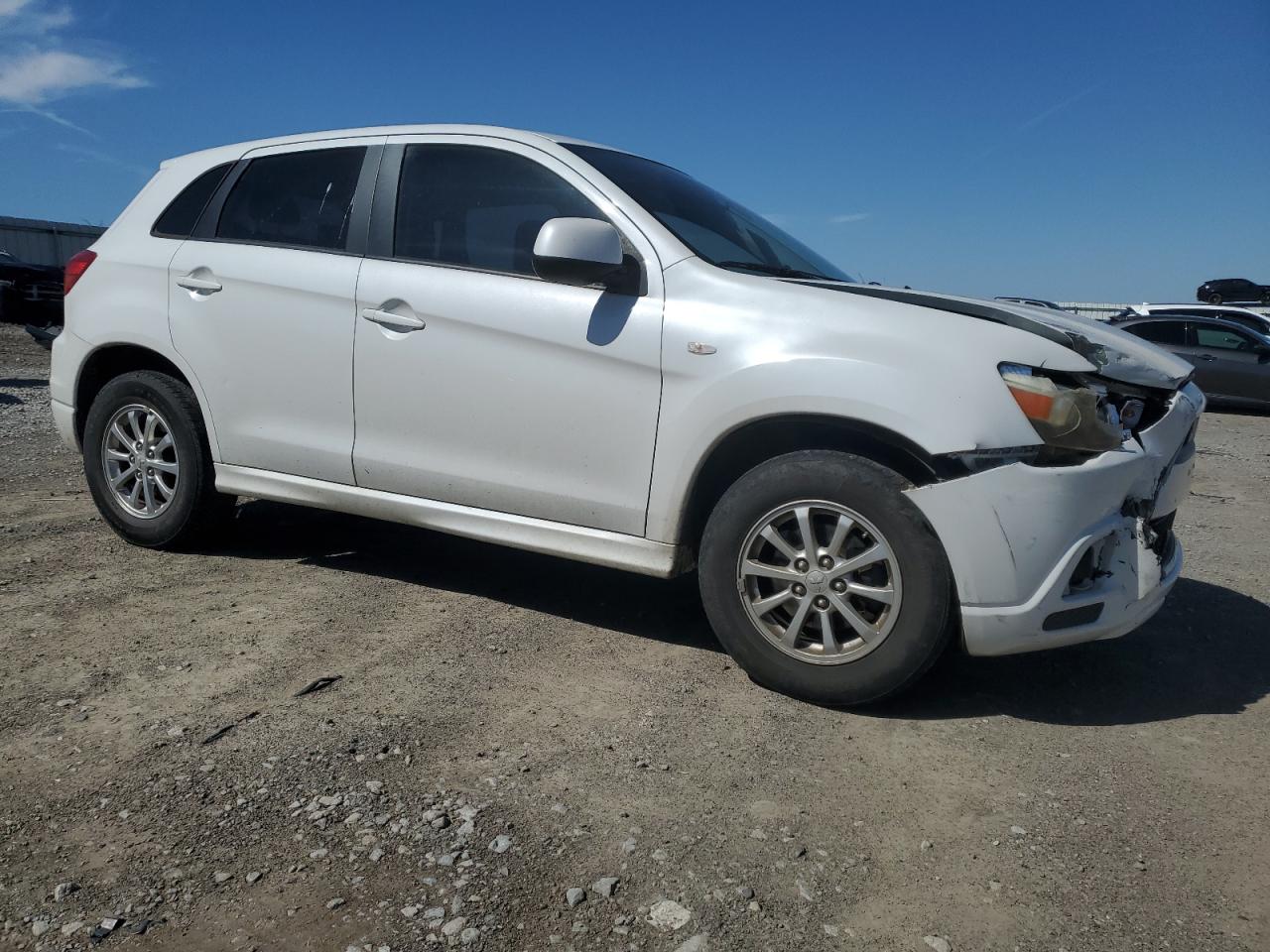 2011 Mitsubishi Outlander - Image 4