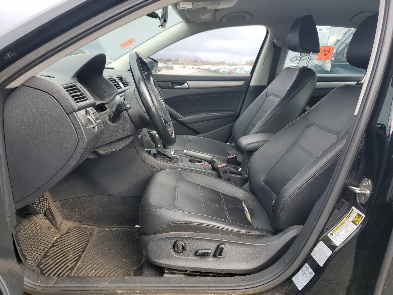 2015 Volkswagen Passat - Image 7