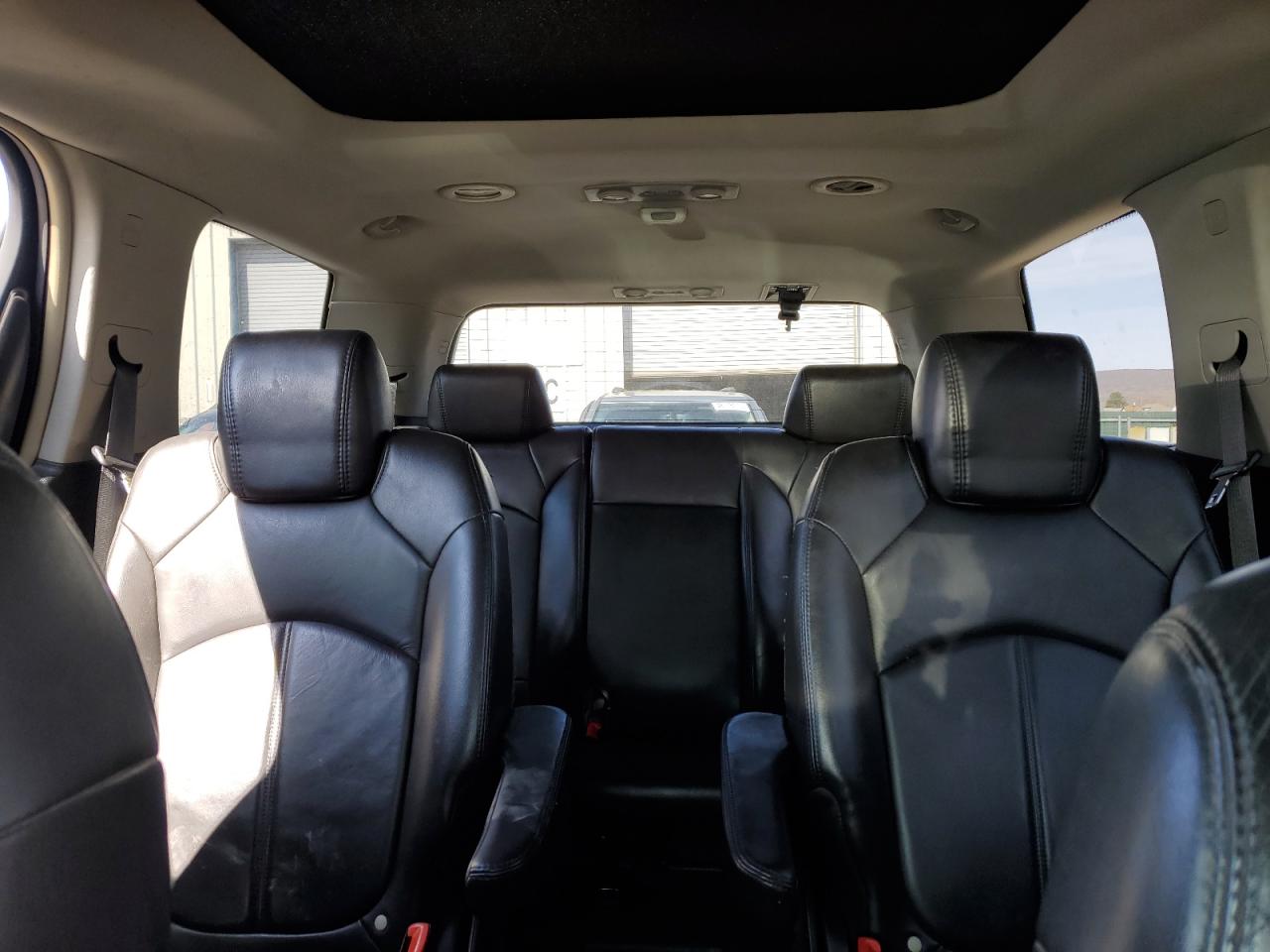 2008 GMC Acadia - Image 10