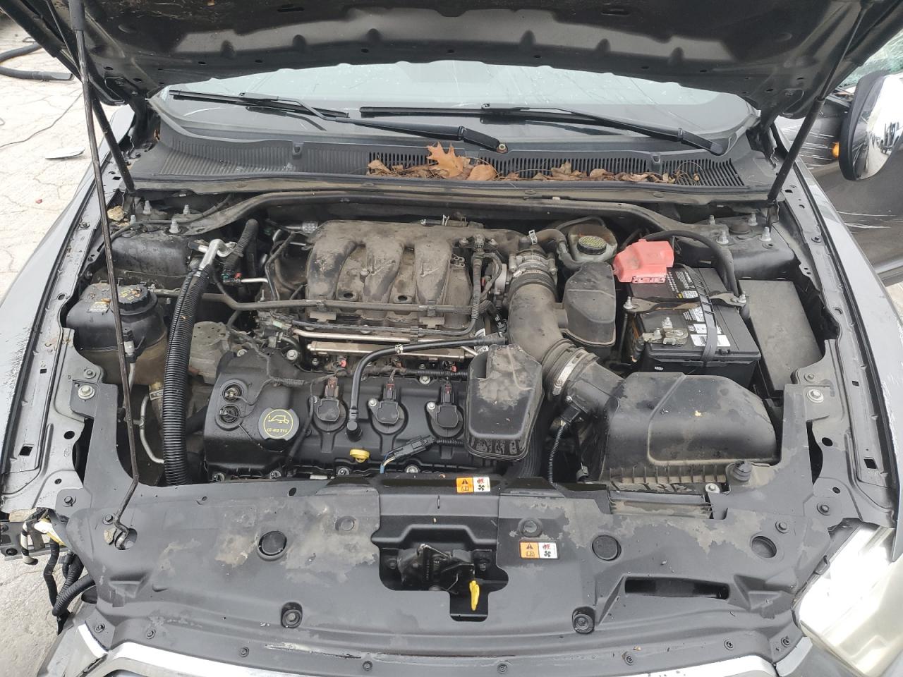2014 Ford Taurus - Image 13