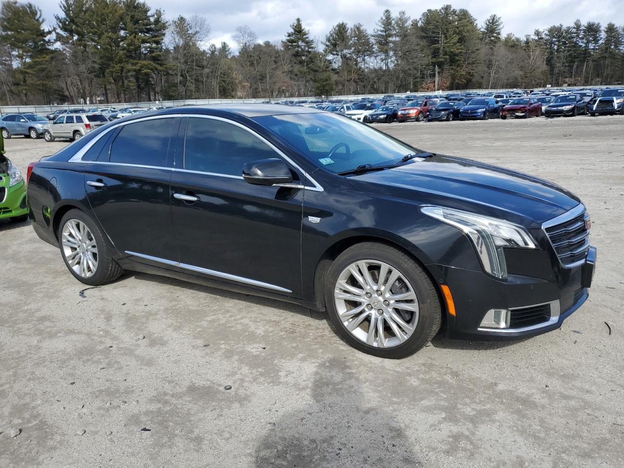 2019 Cadillac XTS - Image 4
