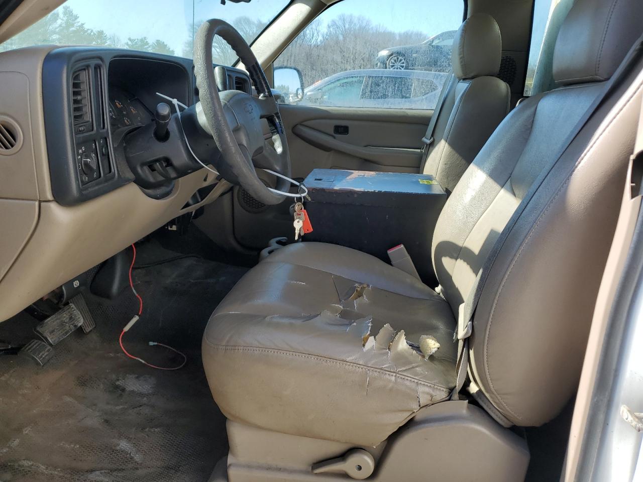 2007 Chevrolet Silverado - Image 7
